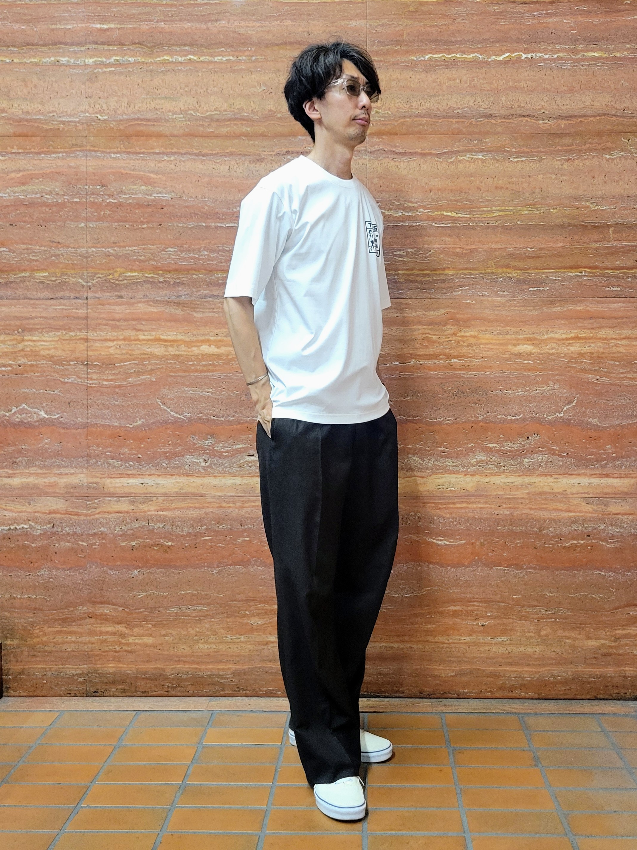 piroyaさんの「TAKEO KIKUCHI｜【BOWLER HAT LABEL】アイスクリアコットン ピンナップガール 半袖Tシャツ」を使ったコーディネート