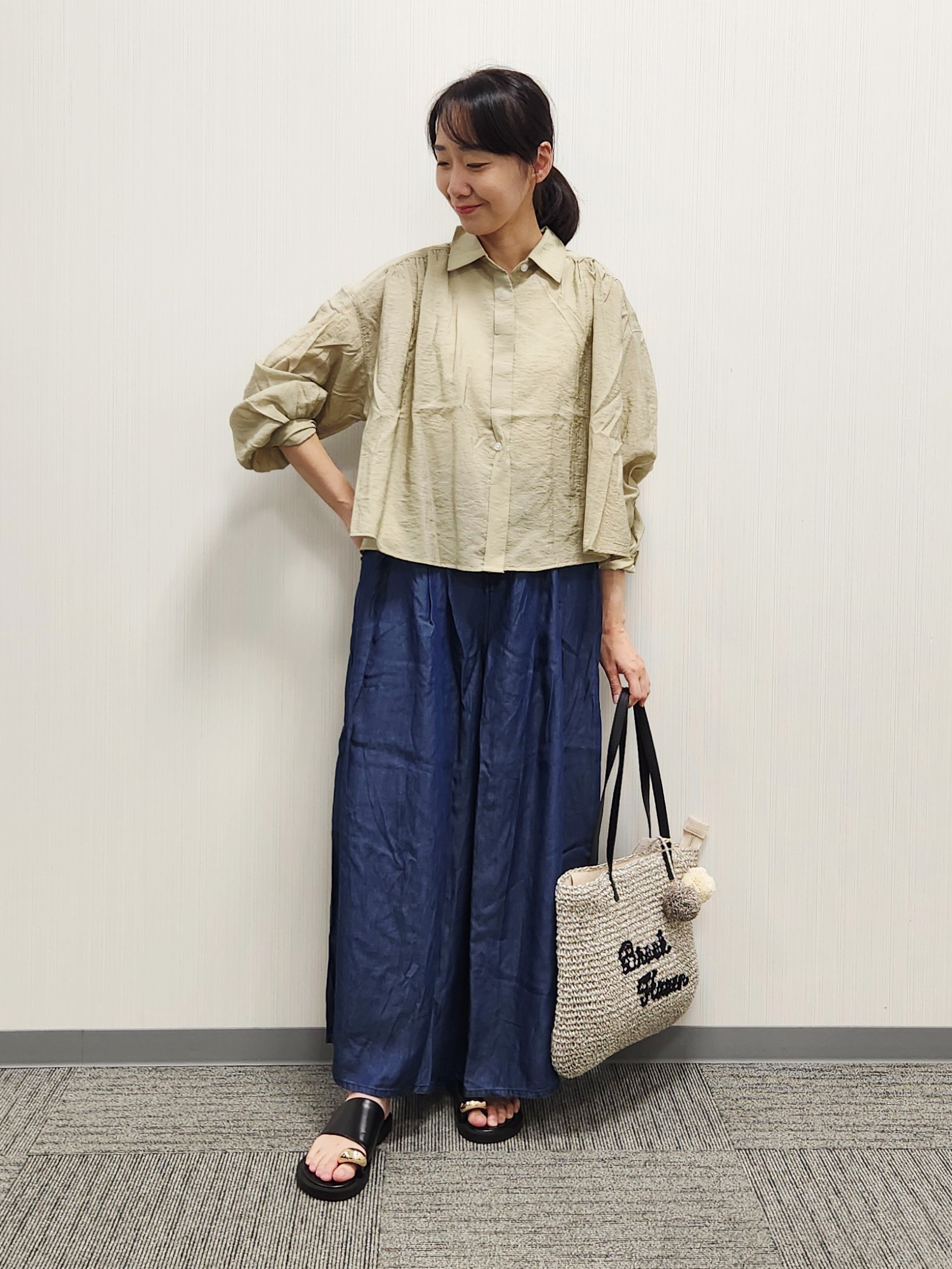 naraさんの「Dessin｜エアリーシアーブラウス」を使ったコーディネート