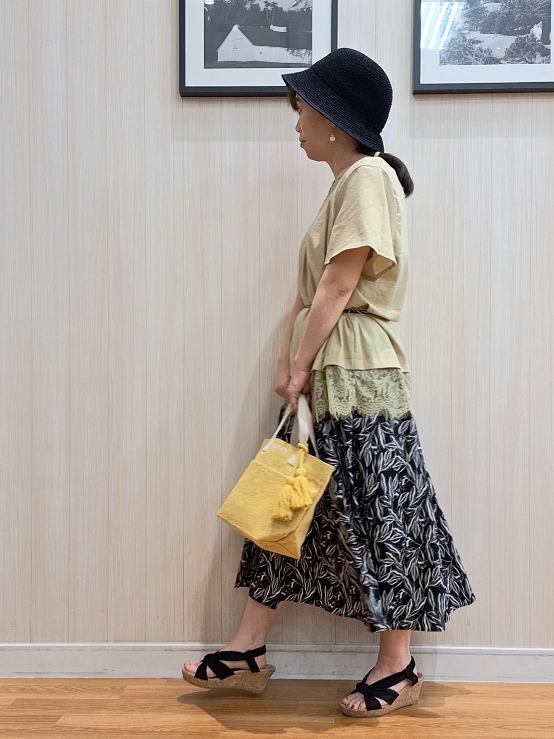 Saoさんの「SHOO･LA･RUE｜【S-LL/洗濯機可】軽凛(かろりん)ひんやり スキッパー裾レースブラウス」を使ったコーディネート