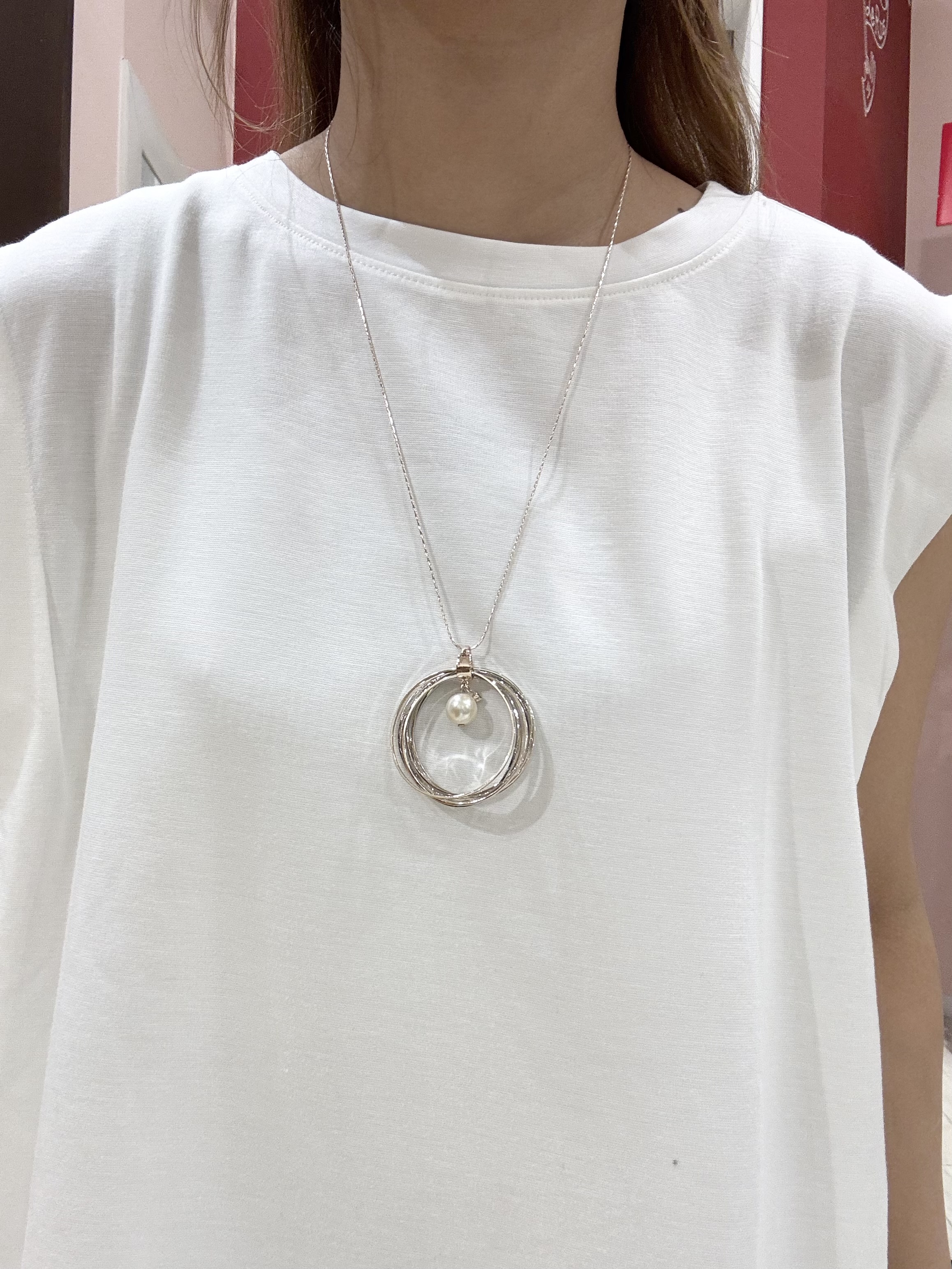 shioさんの「SHOO･LA･RUE｜【UVカット/接触冷感】とろみタックノースリーブトップス」を使ったコーディネート