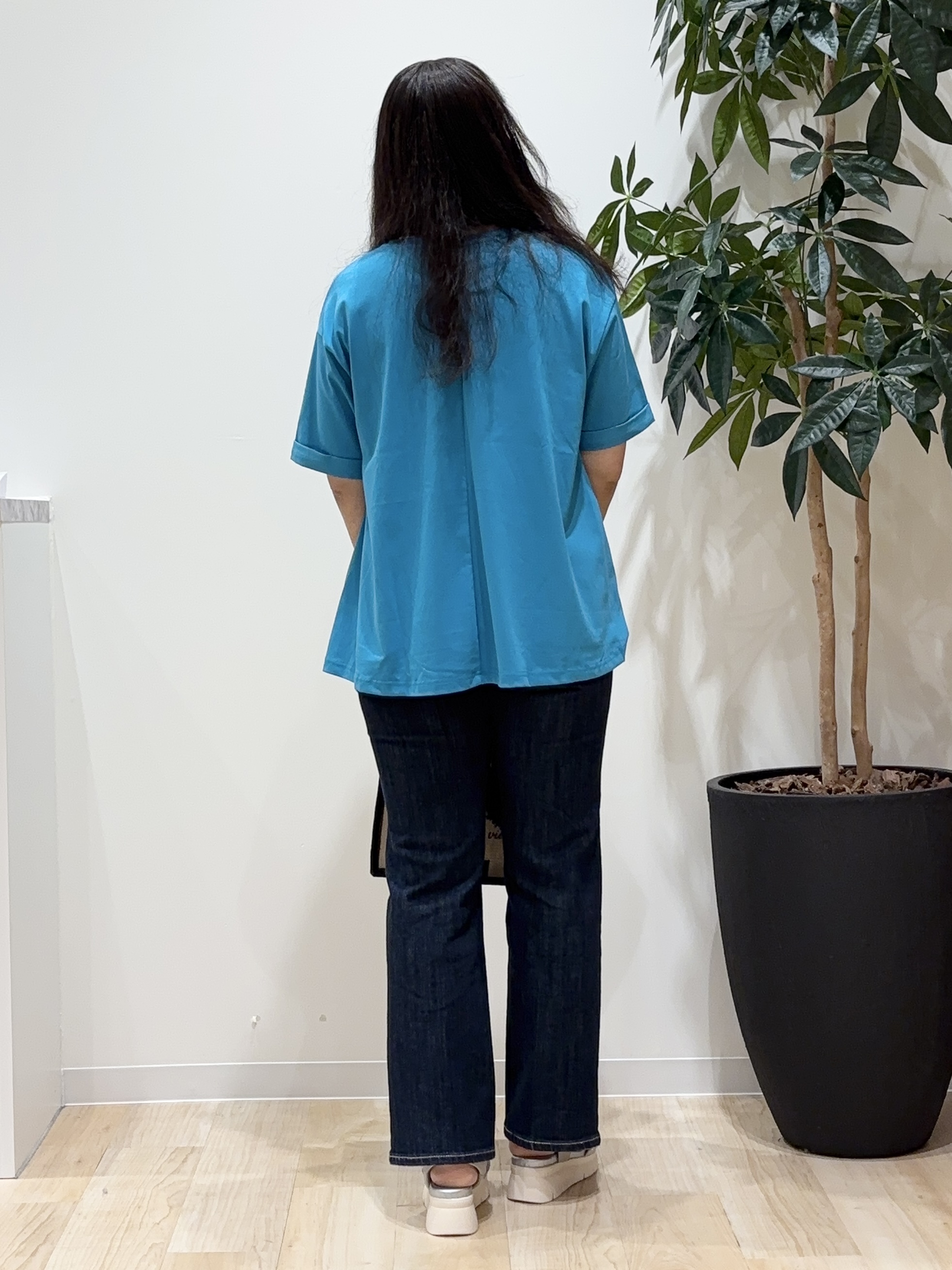 miraiさんの「grove｜【遮熱／吸水速乾／接触冷感／UVカット】フレアシルエットTシャツ」を使ったコーディネート