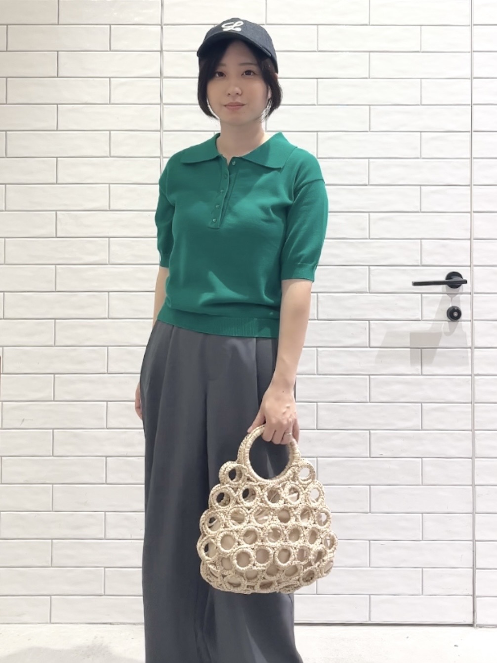 しおりさんの「OPAQUE.CLIP｜ビッグポロ衿ニット【洗濯機OK】」を使ったコーディネート