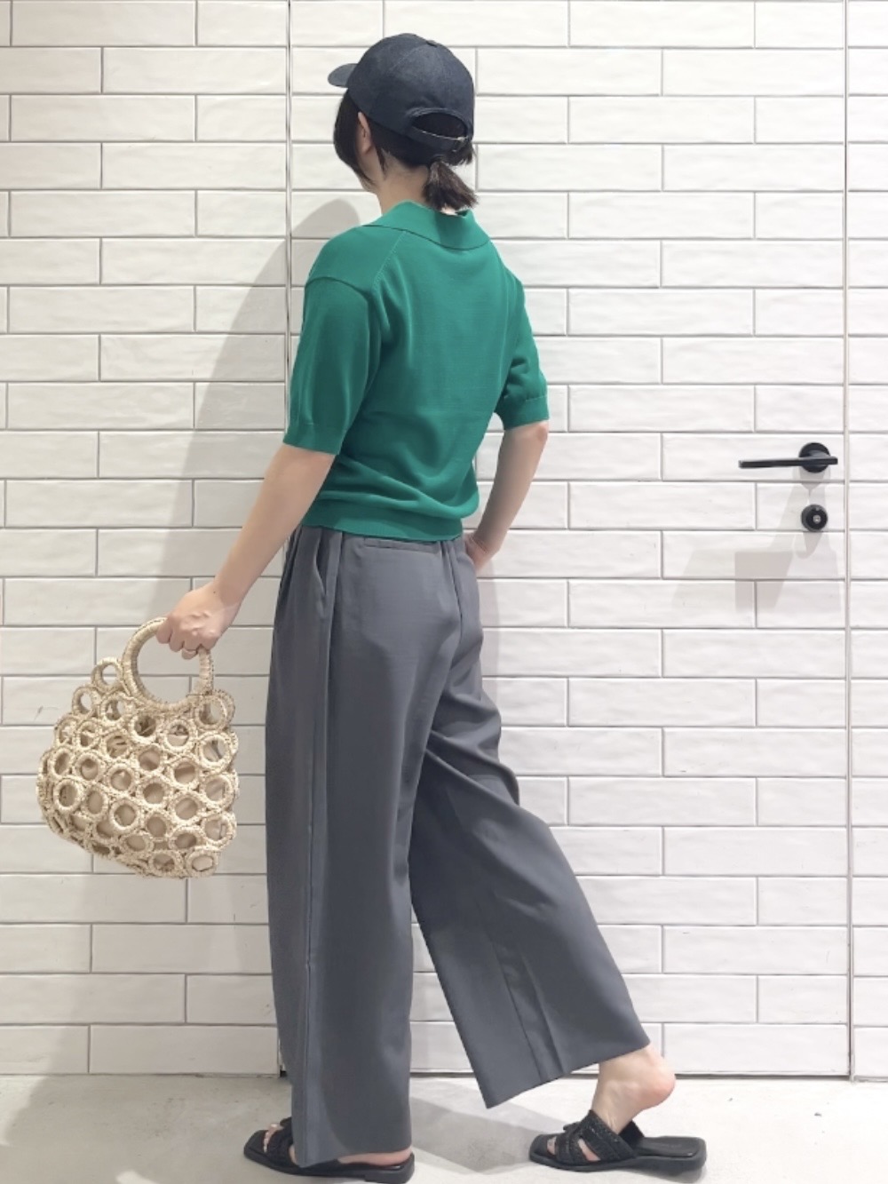 しおりさんの「OPAQUE.CLIP｜ビッグポロ衿ニット【洗濯機OK】」を使ったコーディネート