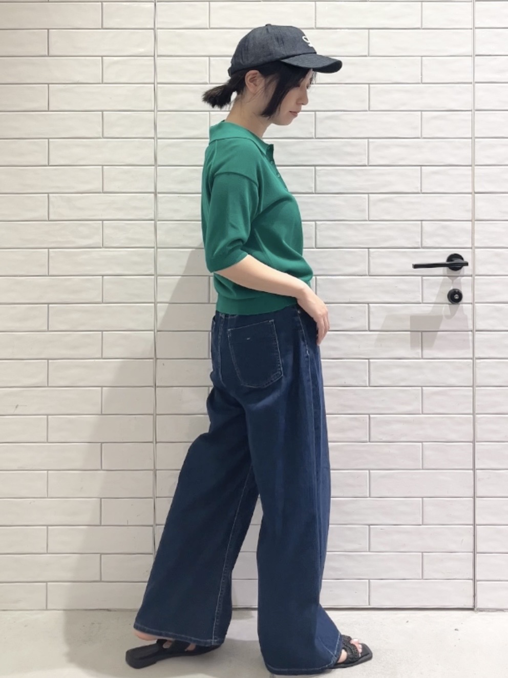 しおりさんの「OPAQUE.CLIP｜ビッグポロ衿ニット【洗濯機OK】」を使ったコーディネート