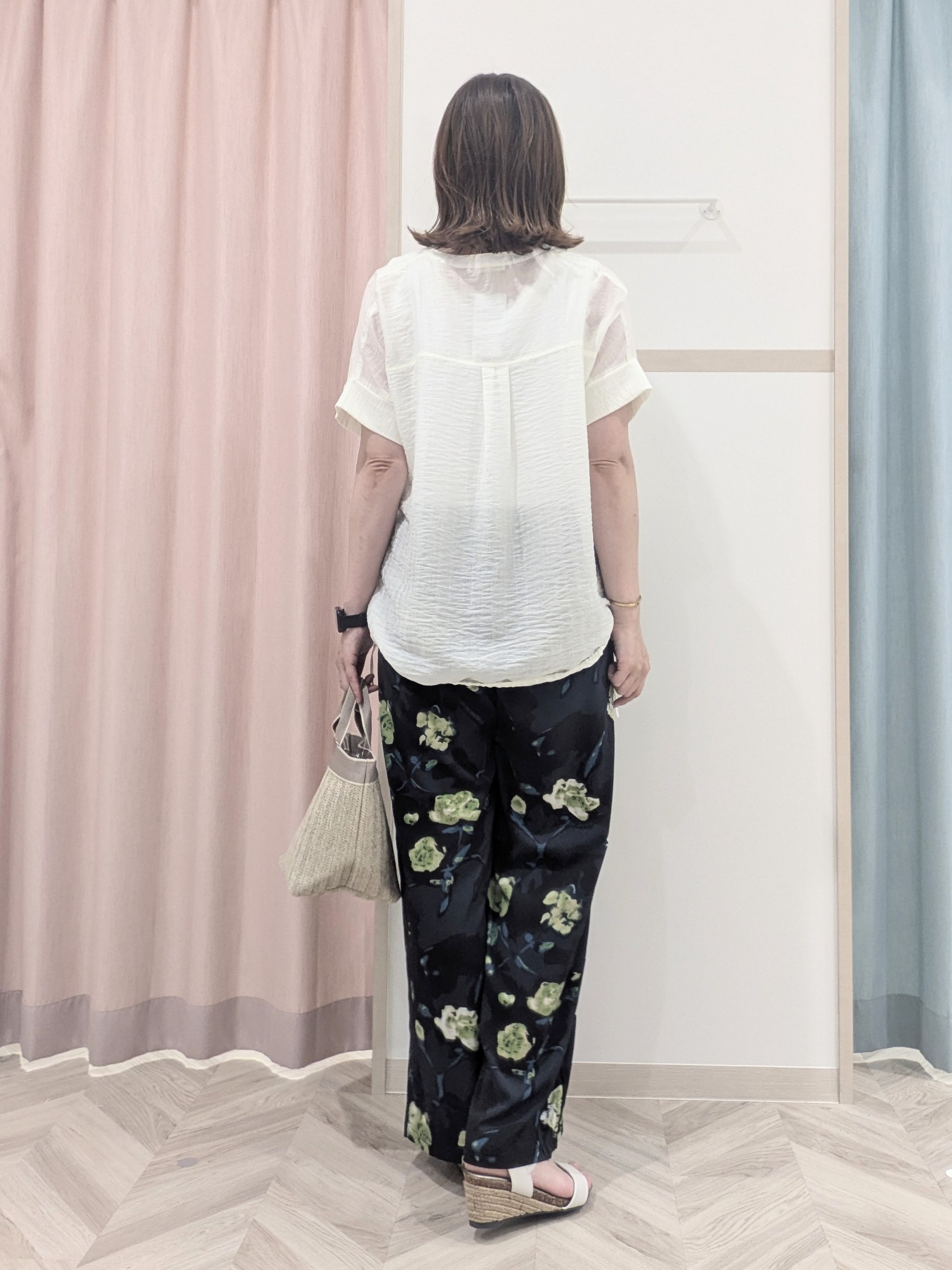 miyuさんの「SHOO･LA･RUE｜【高レビュー/体型カバー】インせず着られる スキッパー裾リボンブラウス」を使ったコーディネート