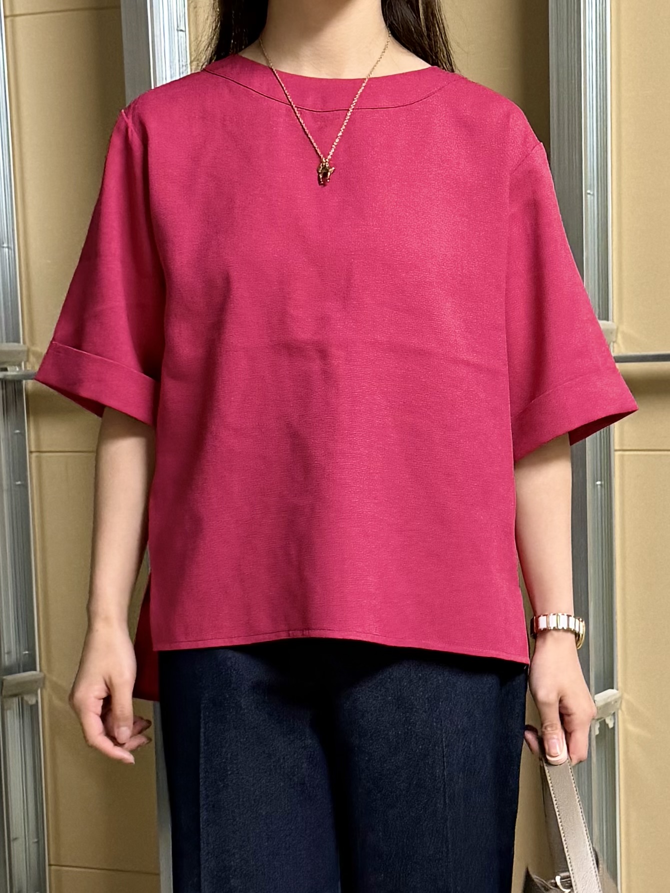 sahoさんの「THE SHOP TK｜【M-XL/二の腕カバー】さらり麻調メッシュ5分袖ブラウス」を使ったコーディネート