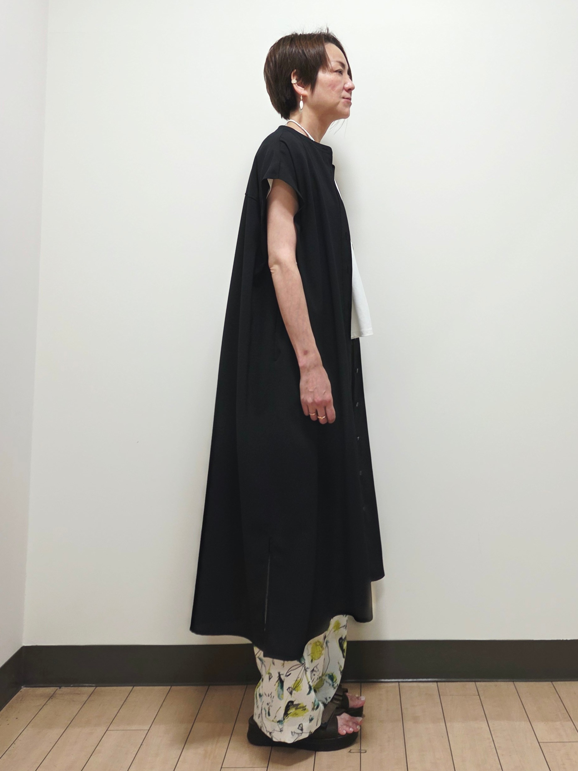 yuuさんの「Reflect｜すっきり見えバンドカラーシャツワンピース」を使ったコーディネート