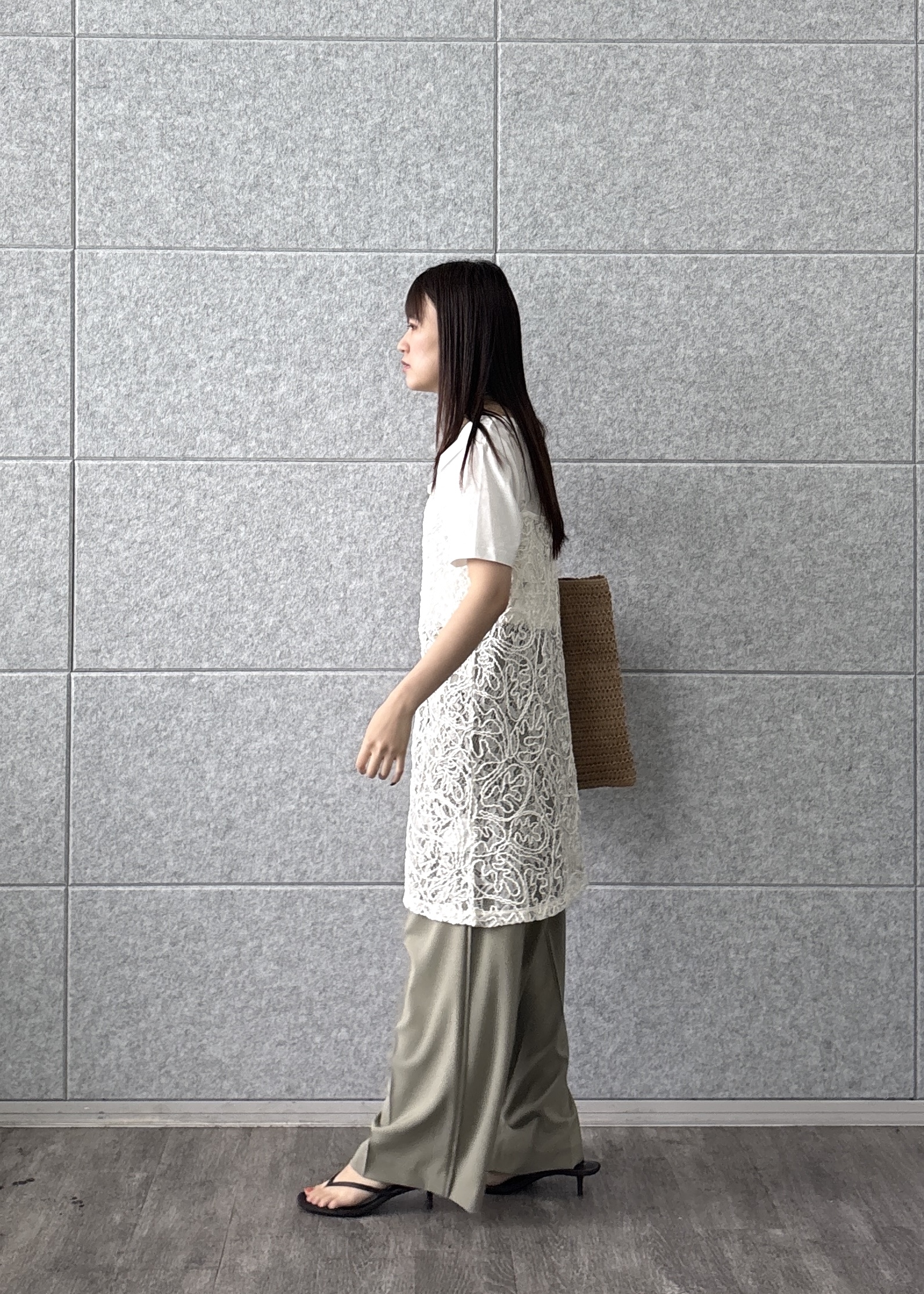 Renoさんの「INDIVI｜3DプリントロゴTシャツ」を使ったコーディネート