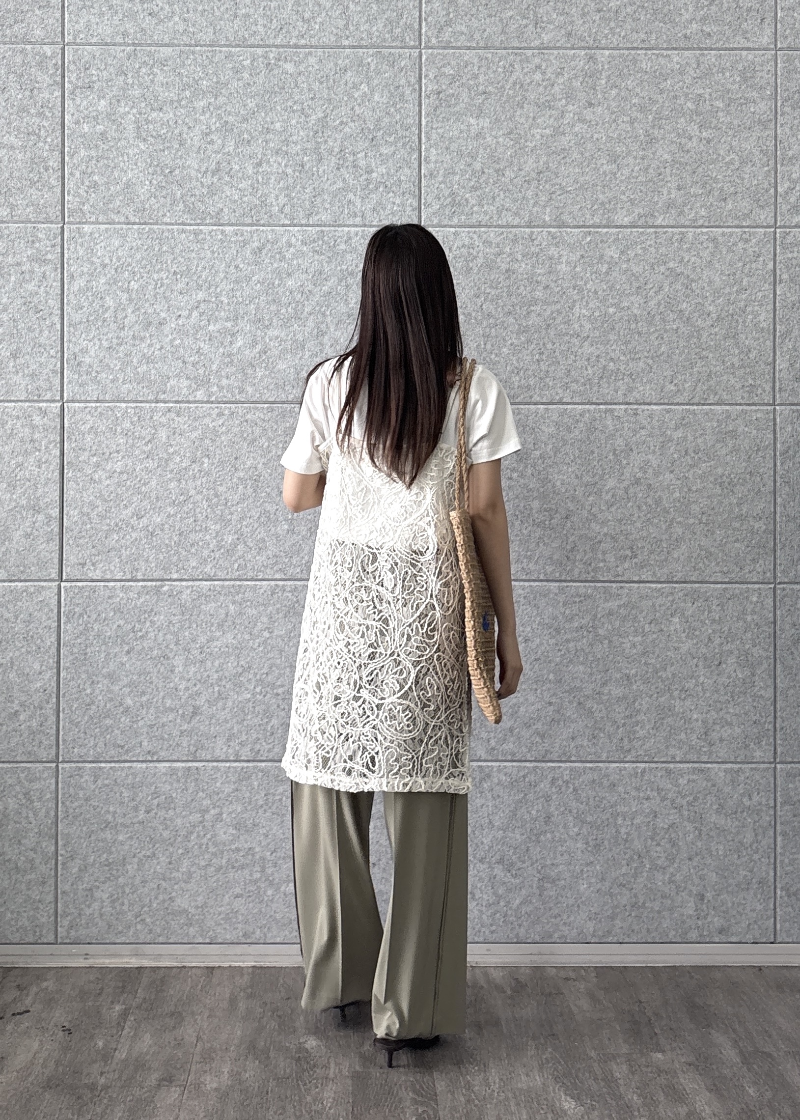 Renoさんの「INDIVI｜3DプリントロゴTシャツ」を使ったコーディネート