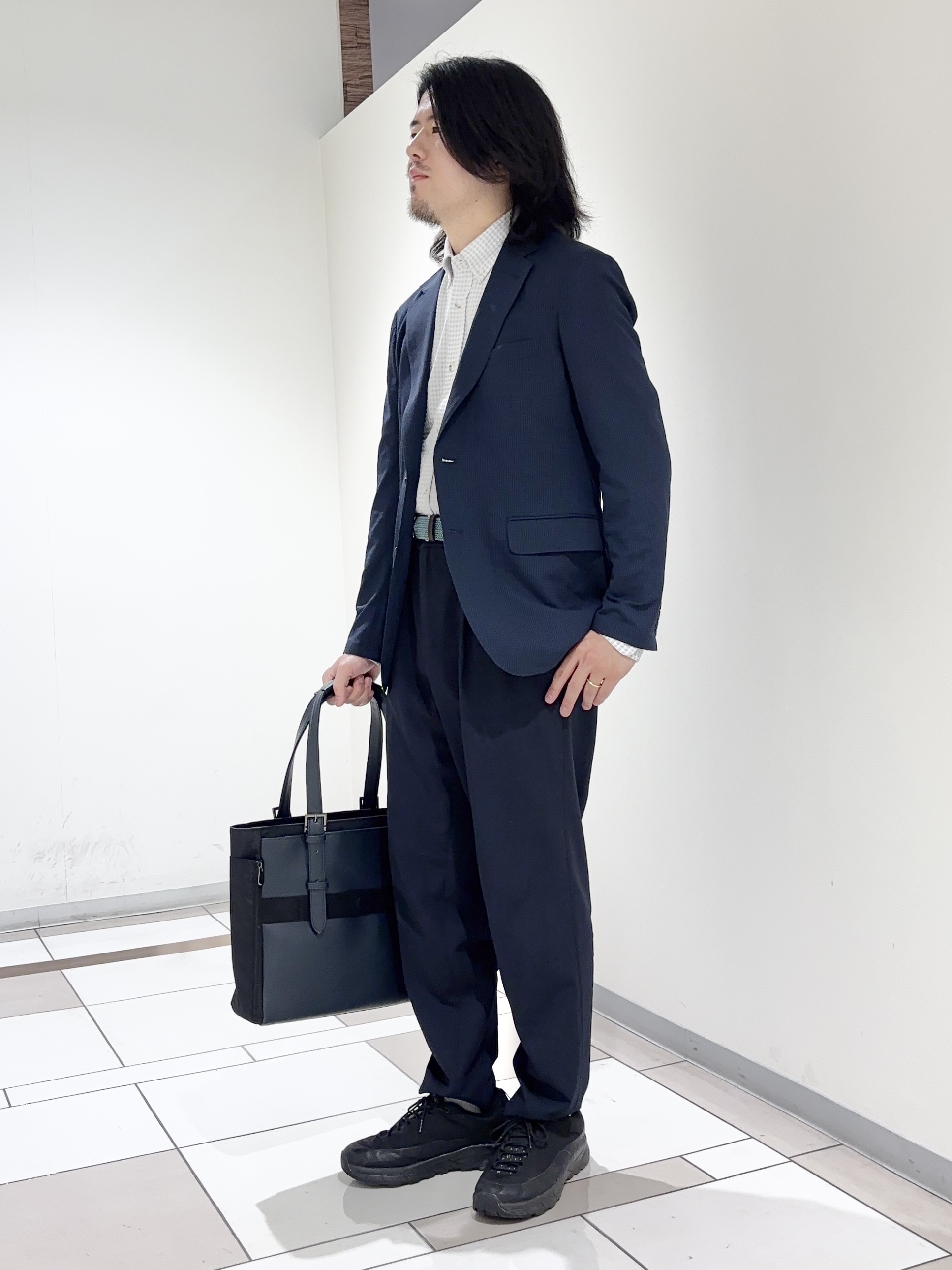 及川さんの「TAKEO KIKUCHI｜【Begin5月号掲載/通気性】トリコットサッカー ジャケット」を使ったコーディネート
