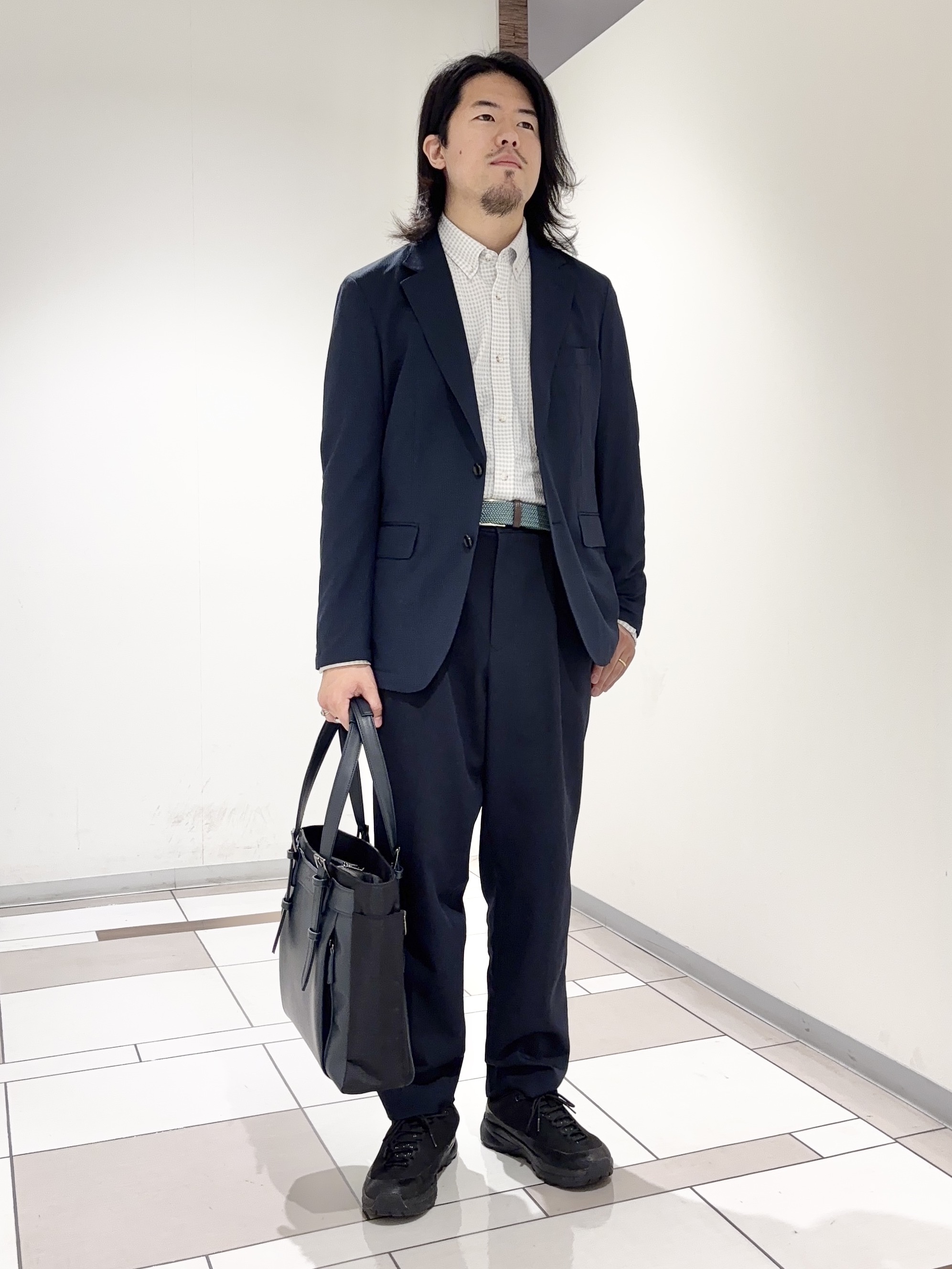 及川さんの「TAKEO KIKUCHI｜【Begin5月号掲載/通気性】トリコットサッカー ジャケット」を使ったコーディネート