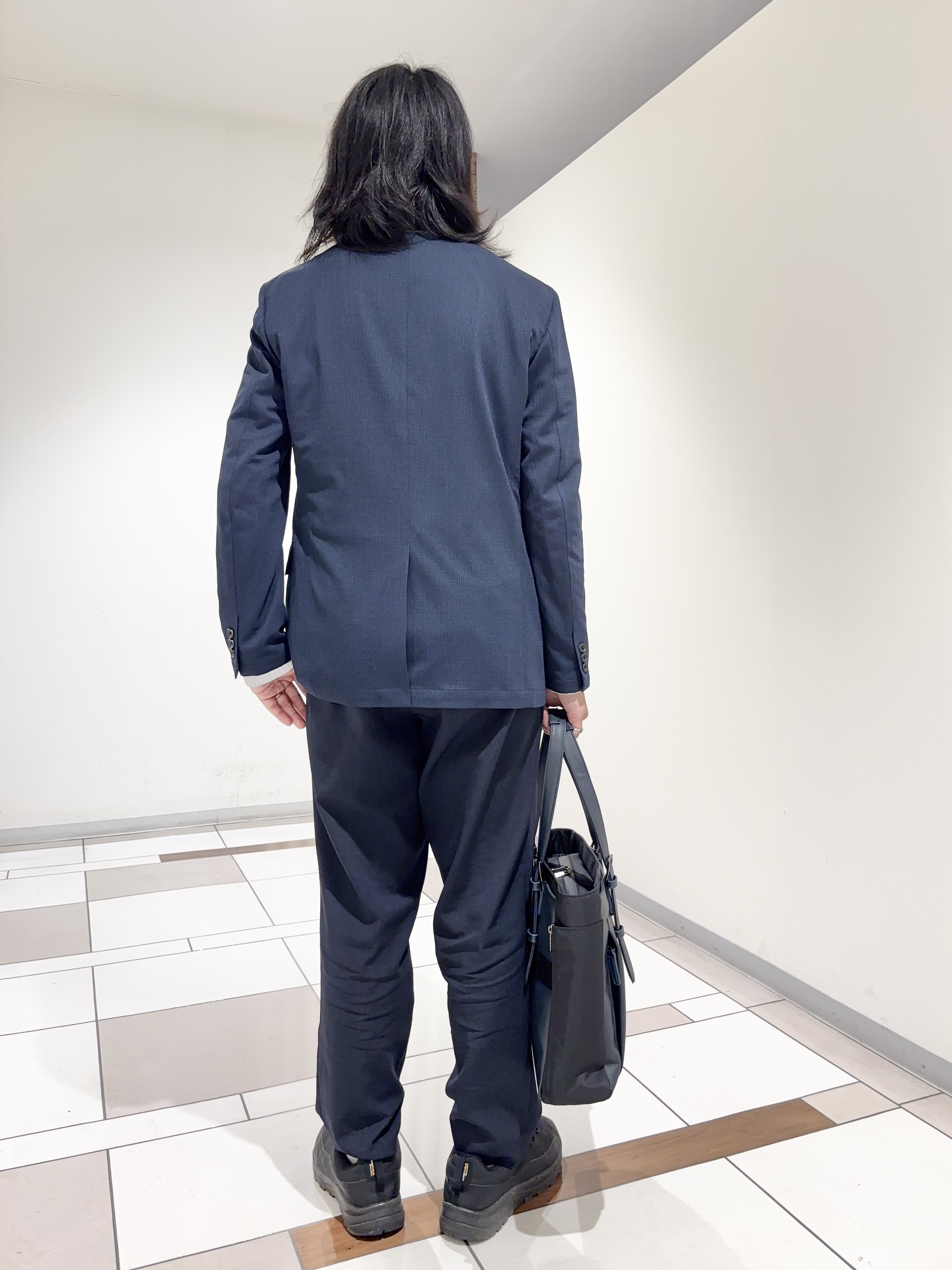 及川さんの「TAKEO KIKUCHI｜【Begin5月号掲載/通気性】トリコットサッカー ジャケット」を使ったコーディネート