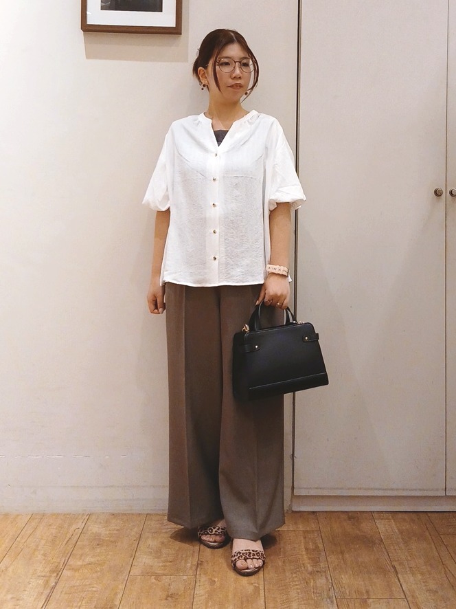 Riranさんの「SHOO･LA･RUE｜【S-LL/洗濯機可】バルーンスリーブ　キーネックブラウス」を使ったコーディネート