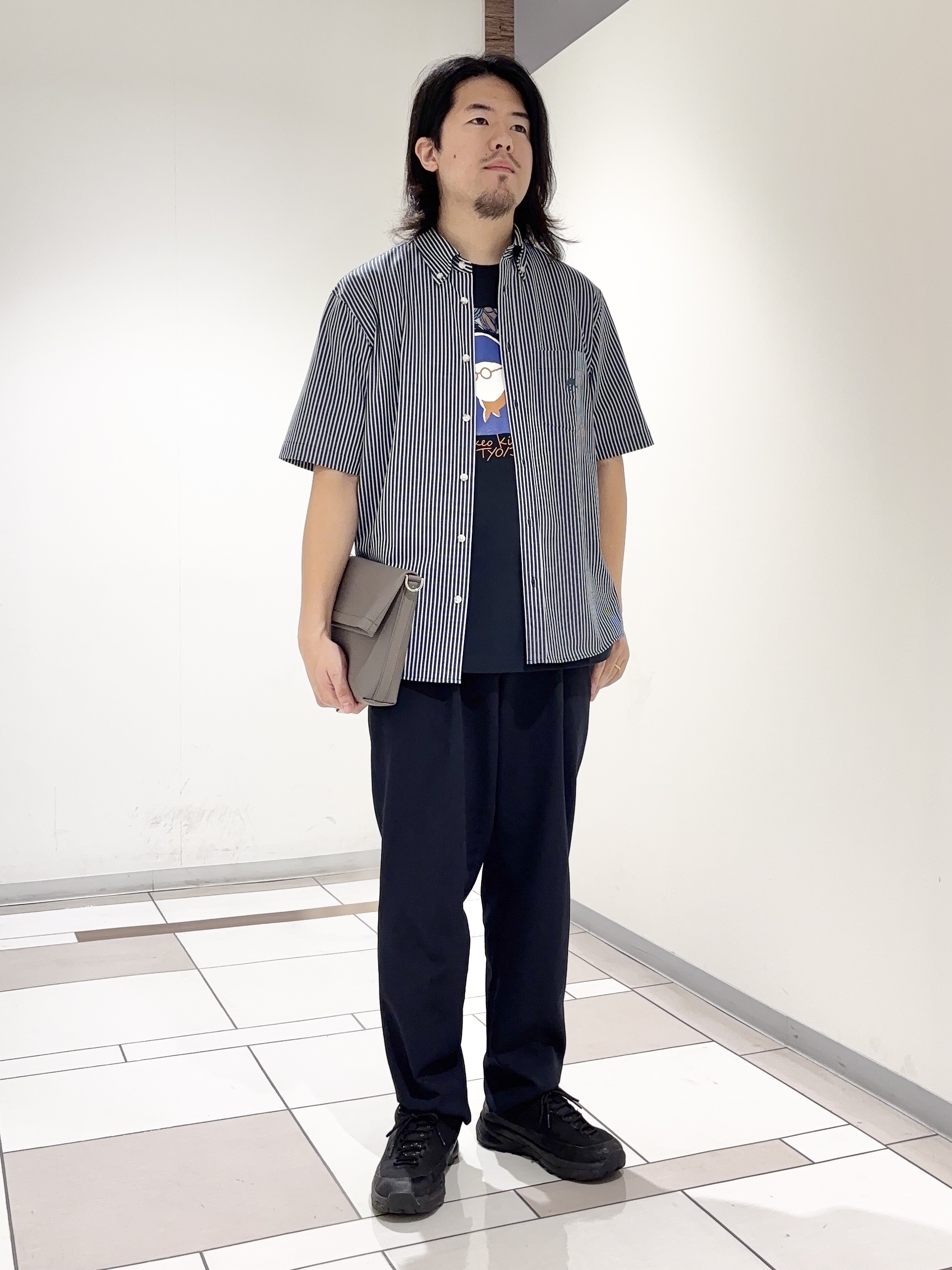及川さんの「TAKEO KIKUCHI｜【接触冷感】ジャージストライプ シャツ」を使ったコーディネート