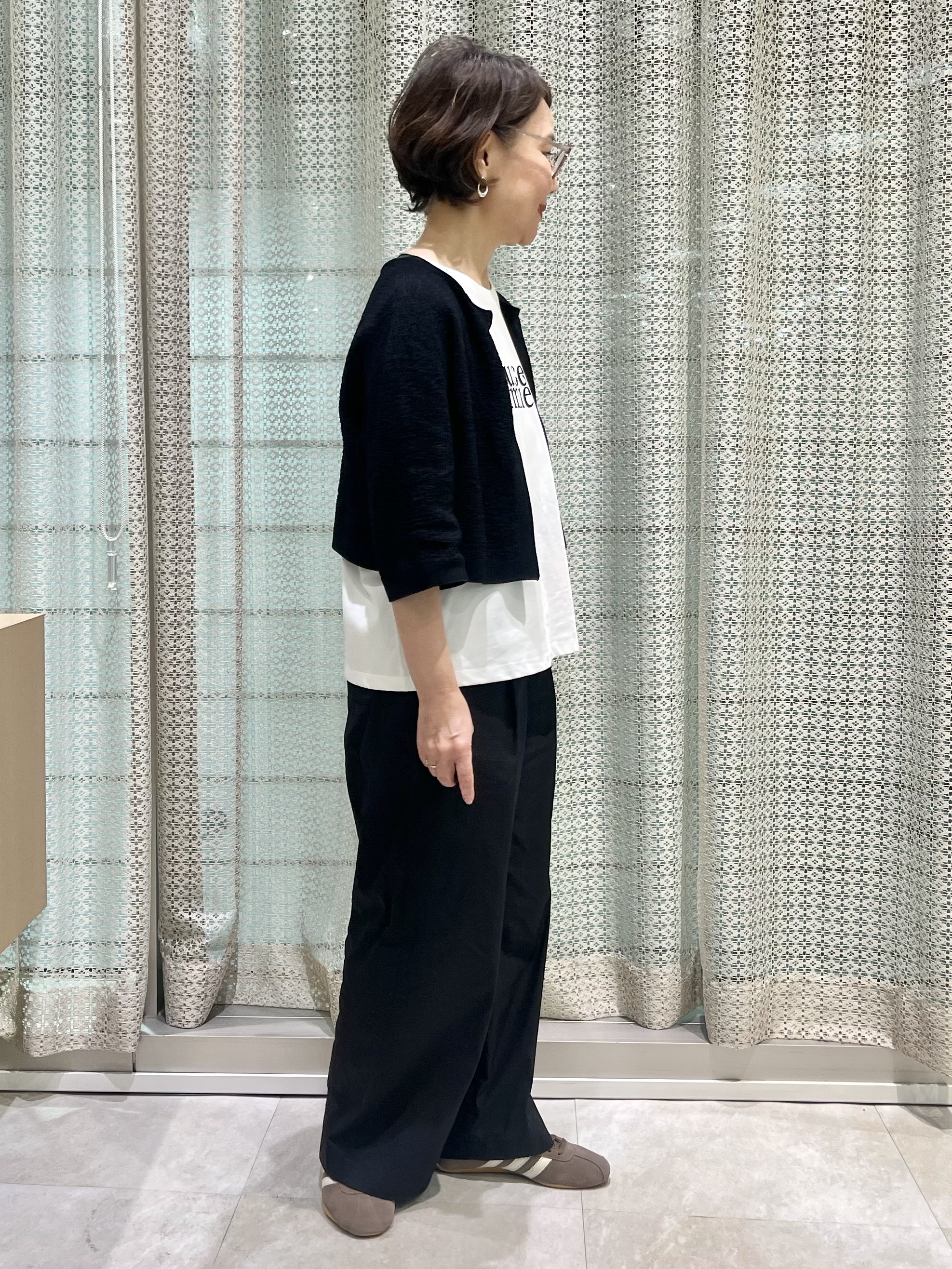 ymさんの「UNTITLED｜【ストレッチ性/洗える】短丈ニットカーディガン」を使ったコーディネート