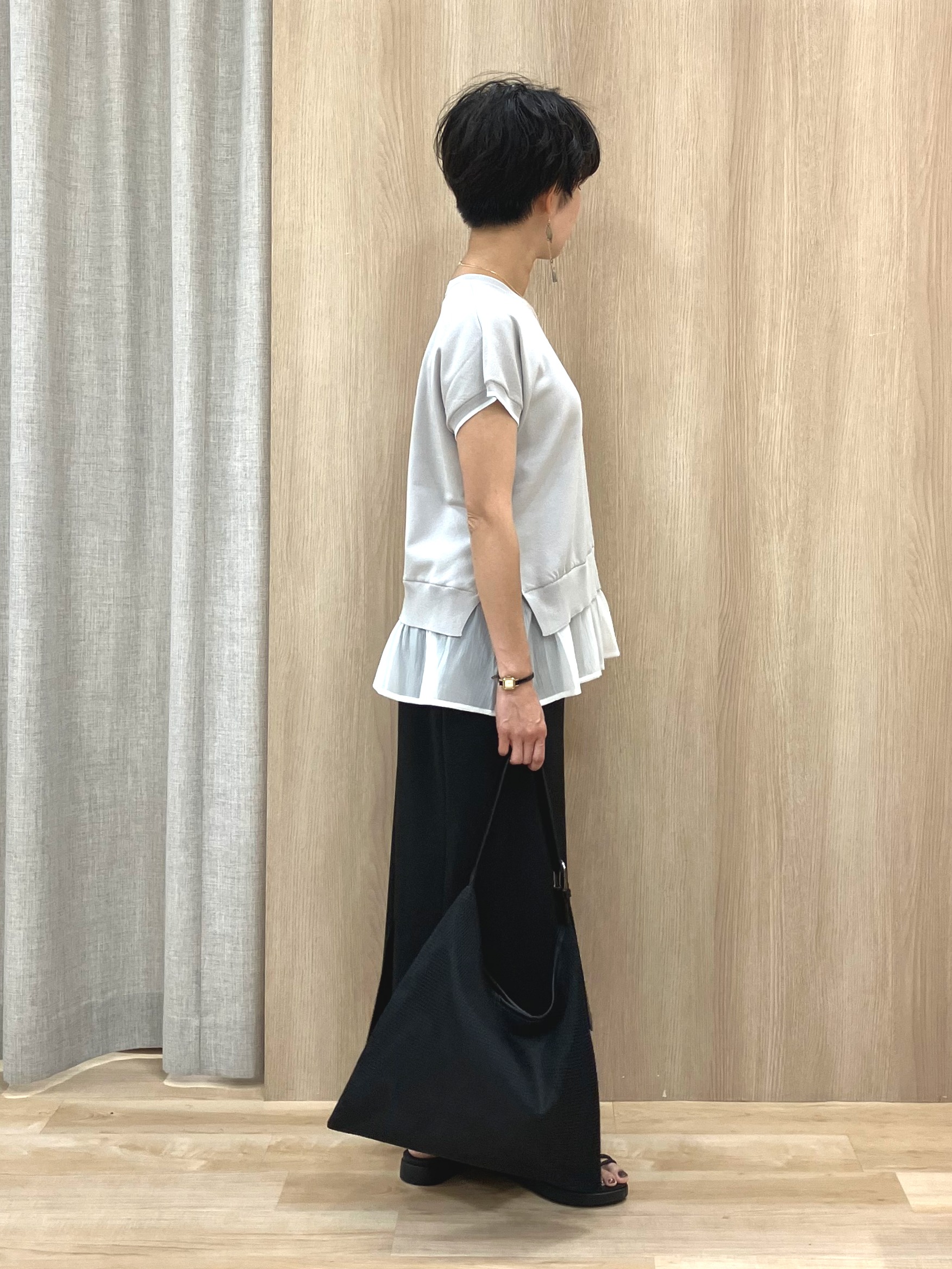 Keiさんの「grove｜人気デザインが夏verで登場！【体型カバー】裾レイヤードニット」を使ったコーディネート