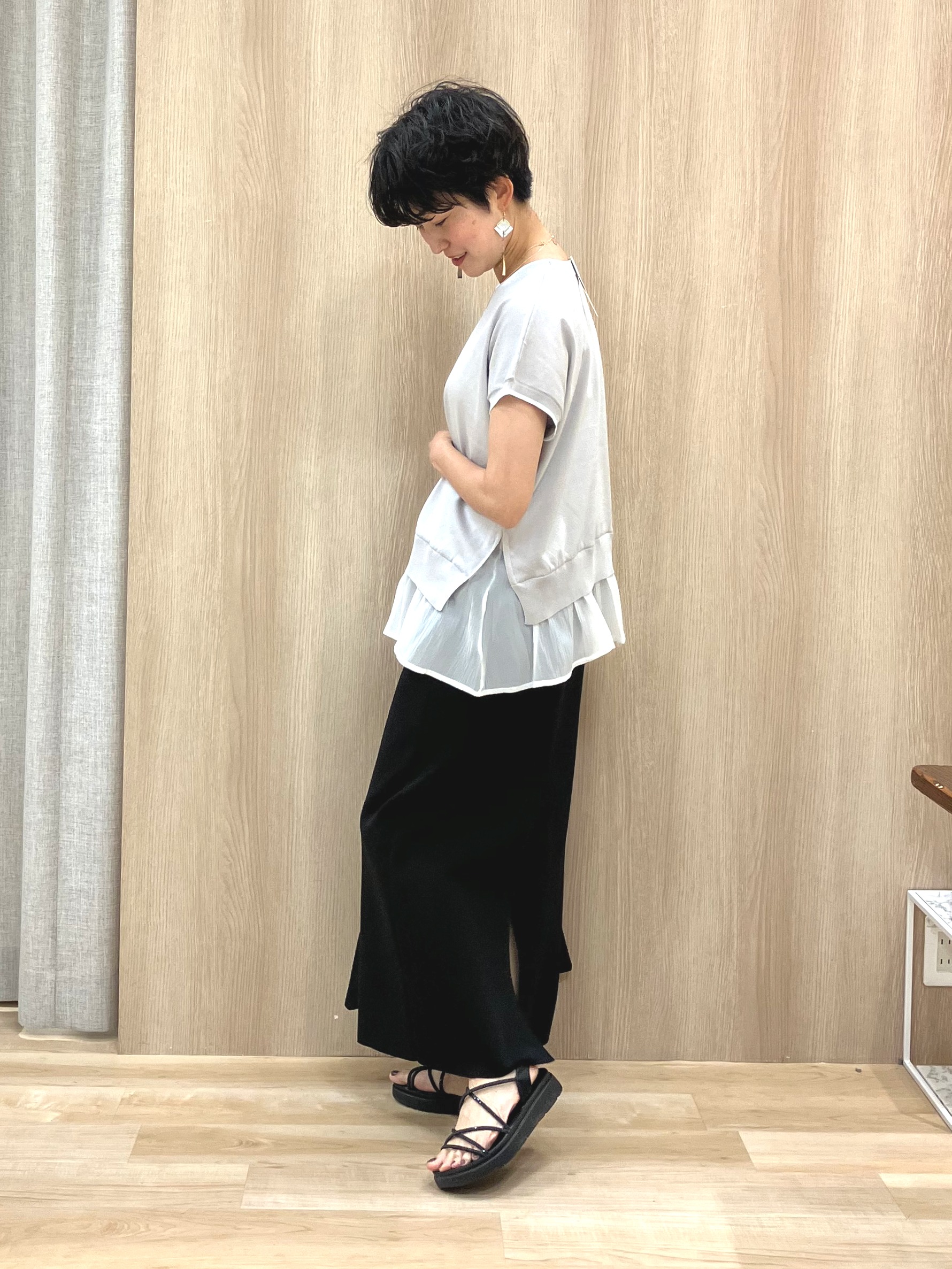 Keiさんの「grove｜人気デザインが夏verで登場！【体型カバー】裾レイヤードニット」を使ったコーディネート