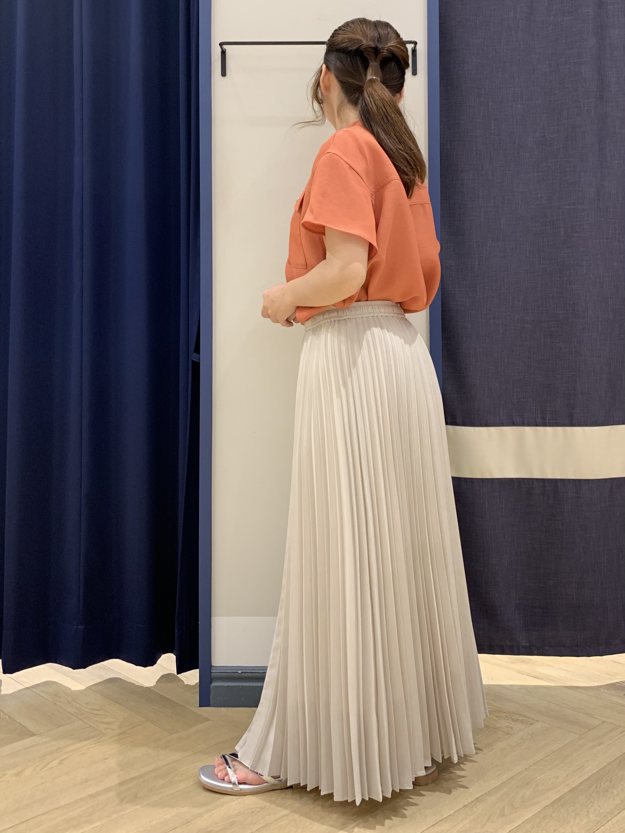 mokaさんの「grove｜【洗濯機OK・ひんやり/SETUP可】シワになりにくい、フレアスリーブブラウス」を使ったコーディネート