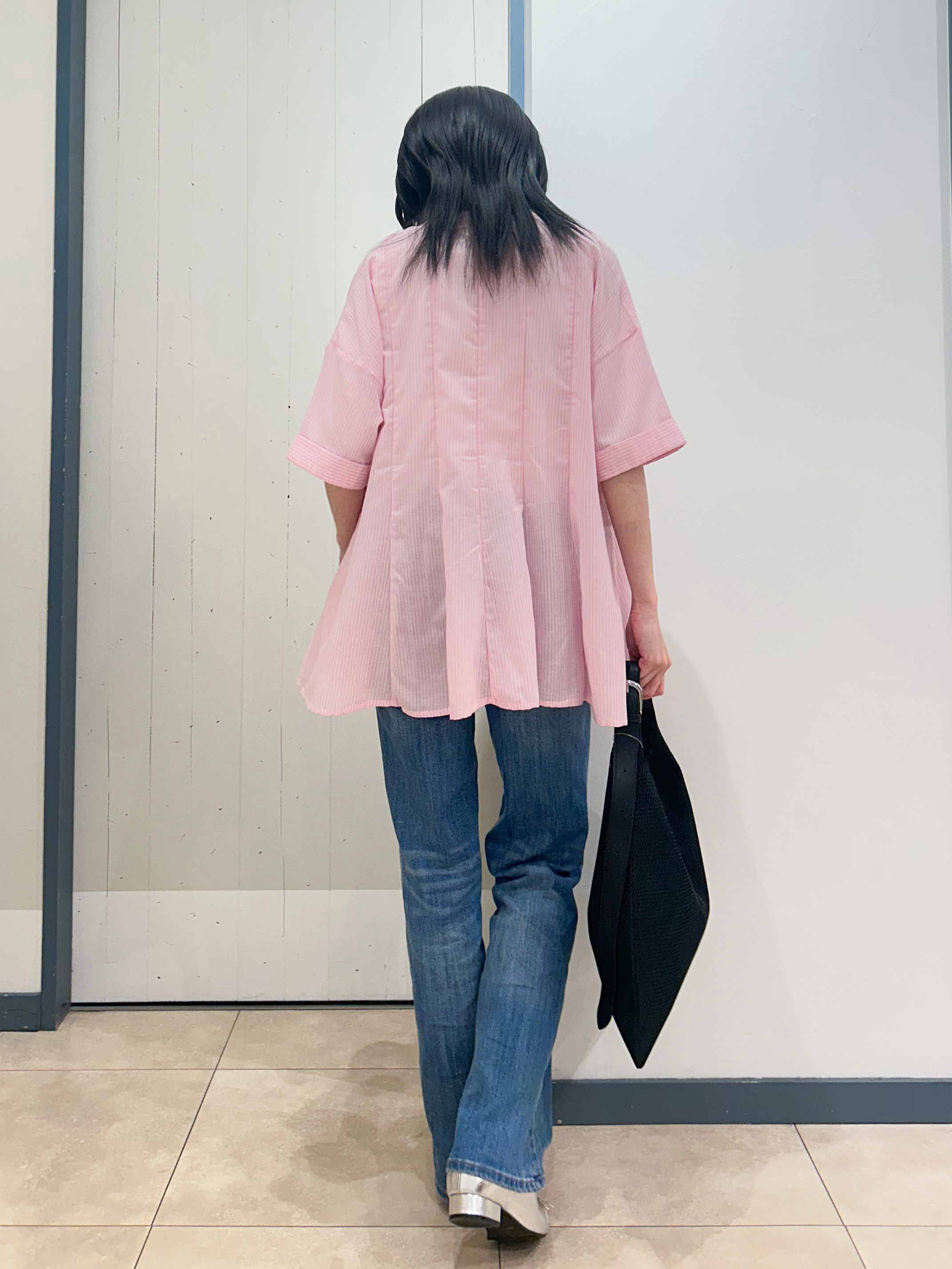 yukinoさんの「grove｜【洗濯機OK・ひんやり】さらっと軽やか、夏のフレアシャツ」を使ったコーディネート
