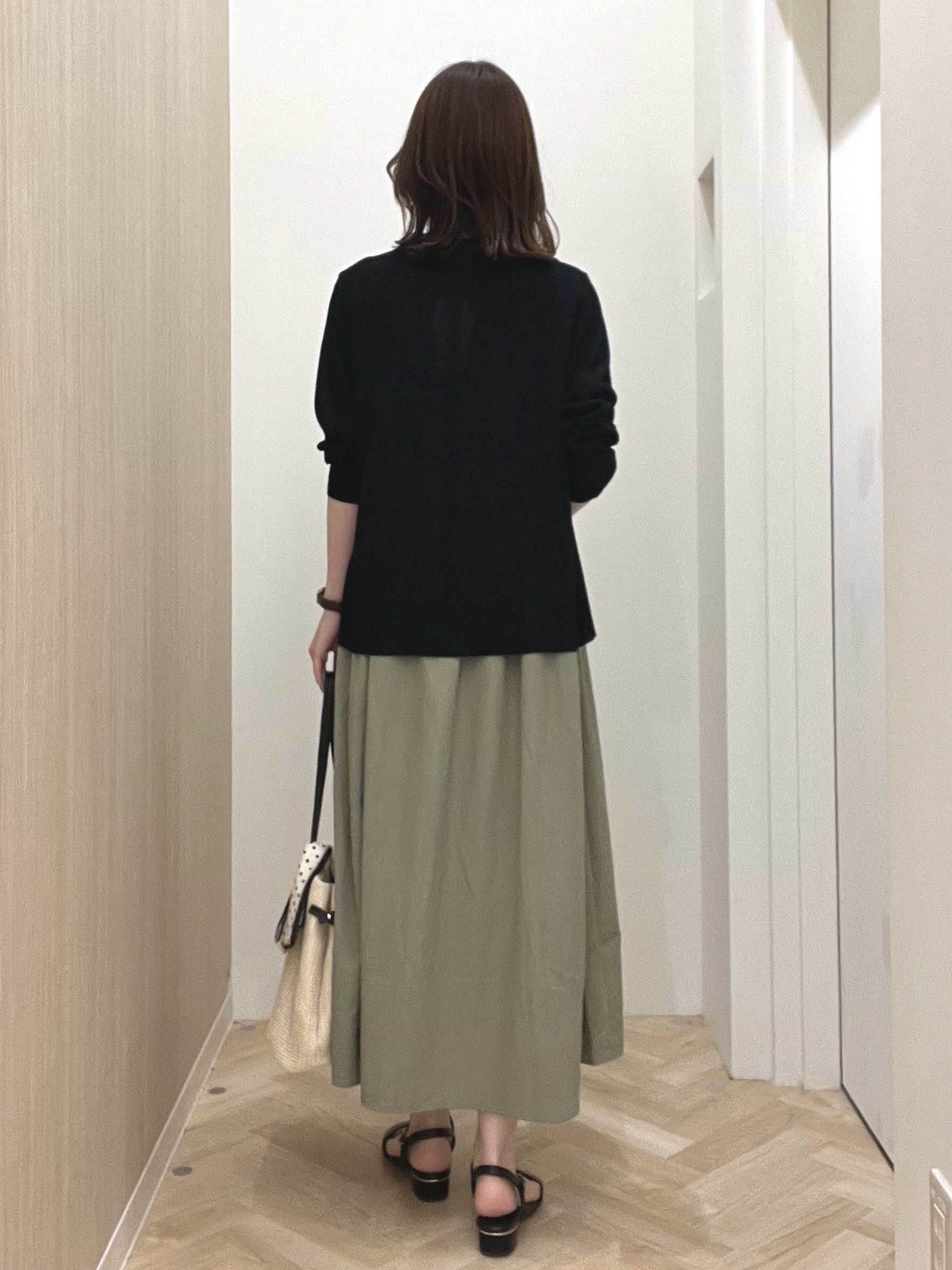  おまつさんの「grove｜高評価！【接触冷感／UVカットetc】ベーシックショートカーディガン」を使ったコーディネート
