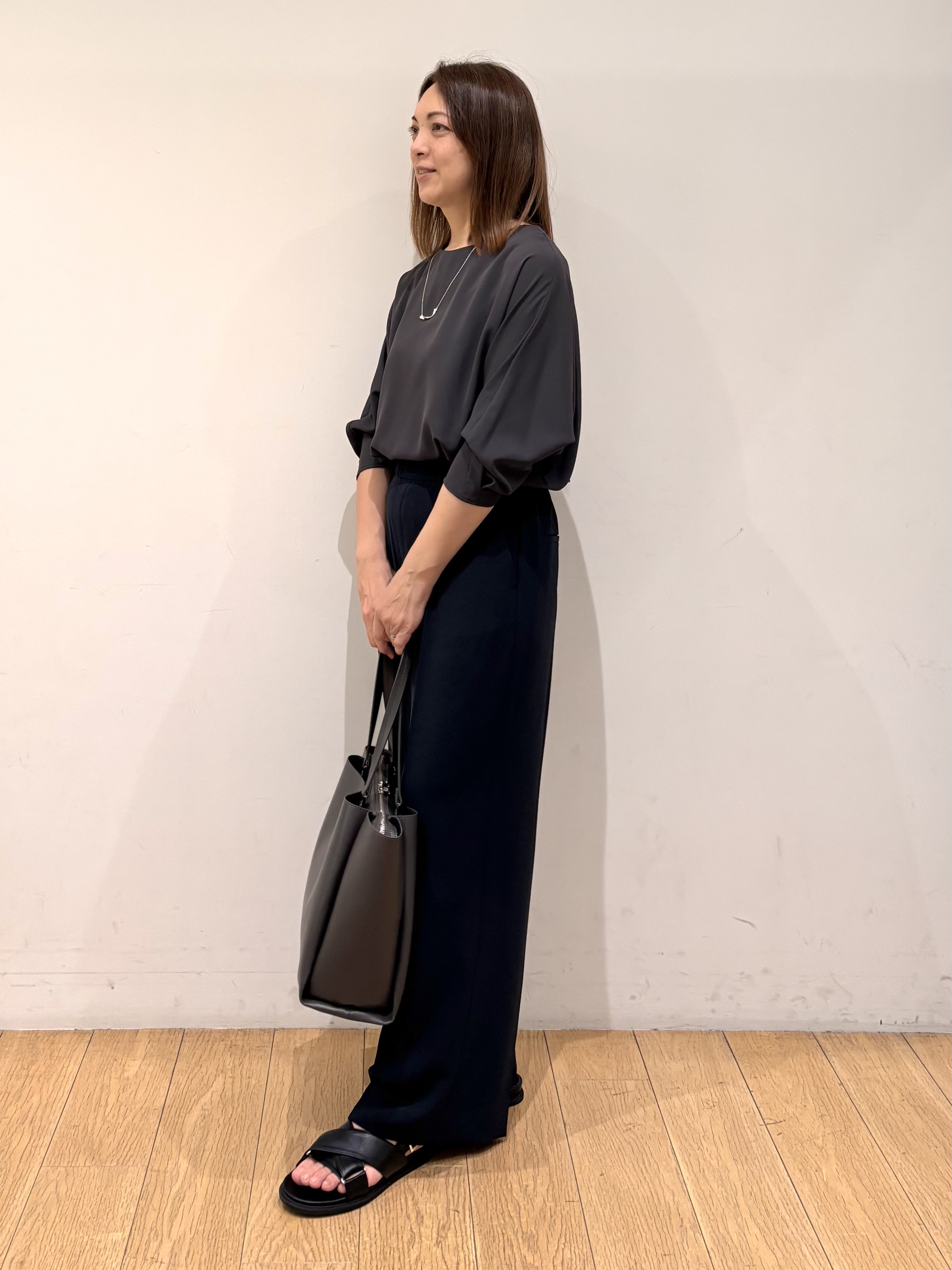 mikkoさんの「INDIVI｜【接触冷感／透湿／着る日傘】ドルマントップス」を使ったコーディネート