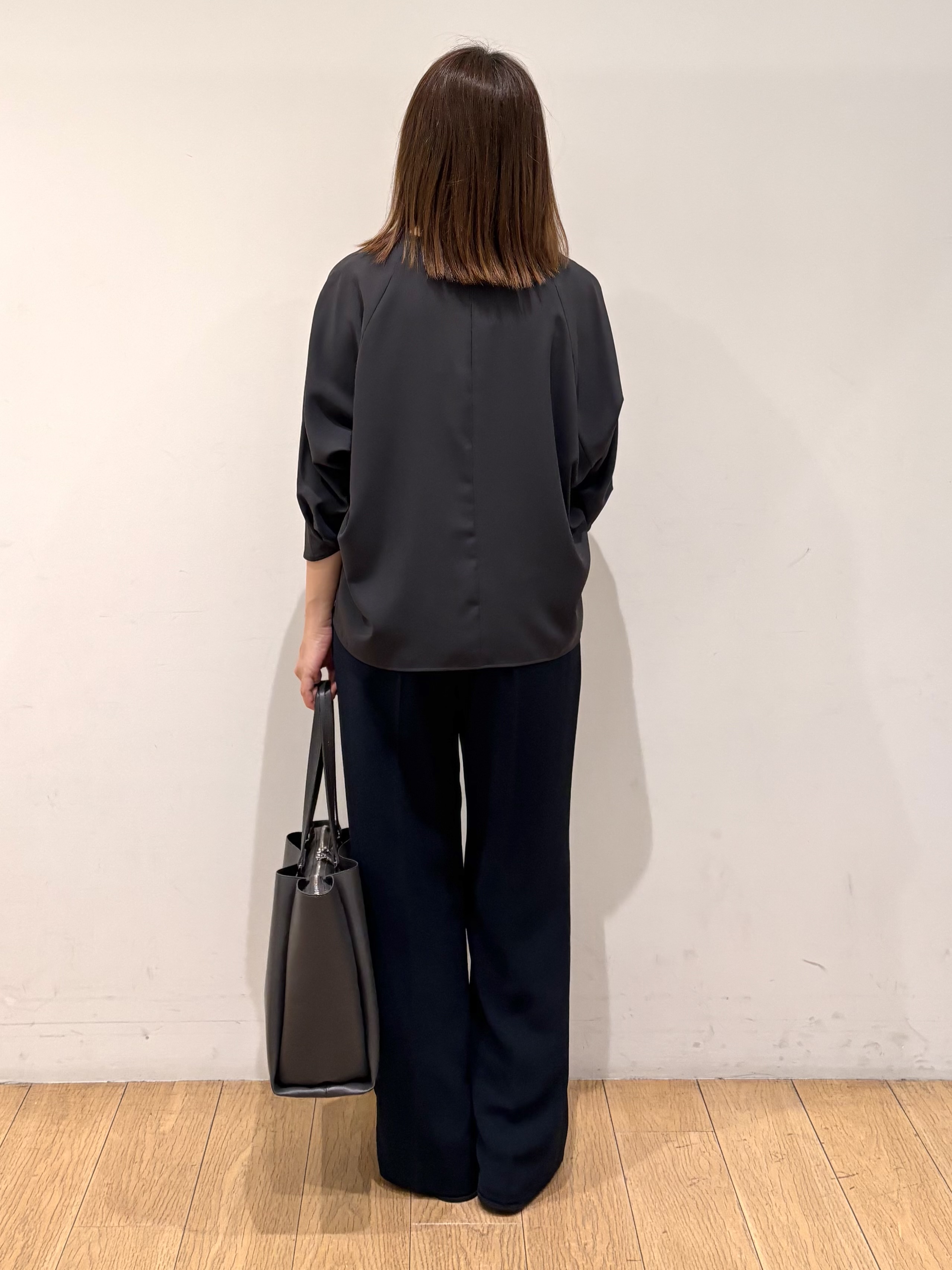 mikkoさんの「INDIVI｜【接触冷感／透湿／着る日傘】ドルマントップス」を使ったコーディネート