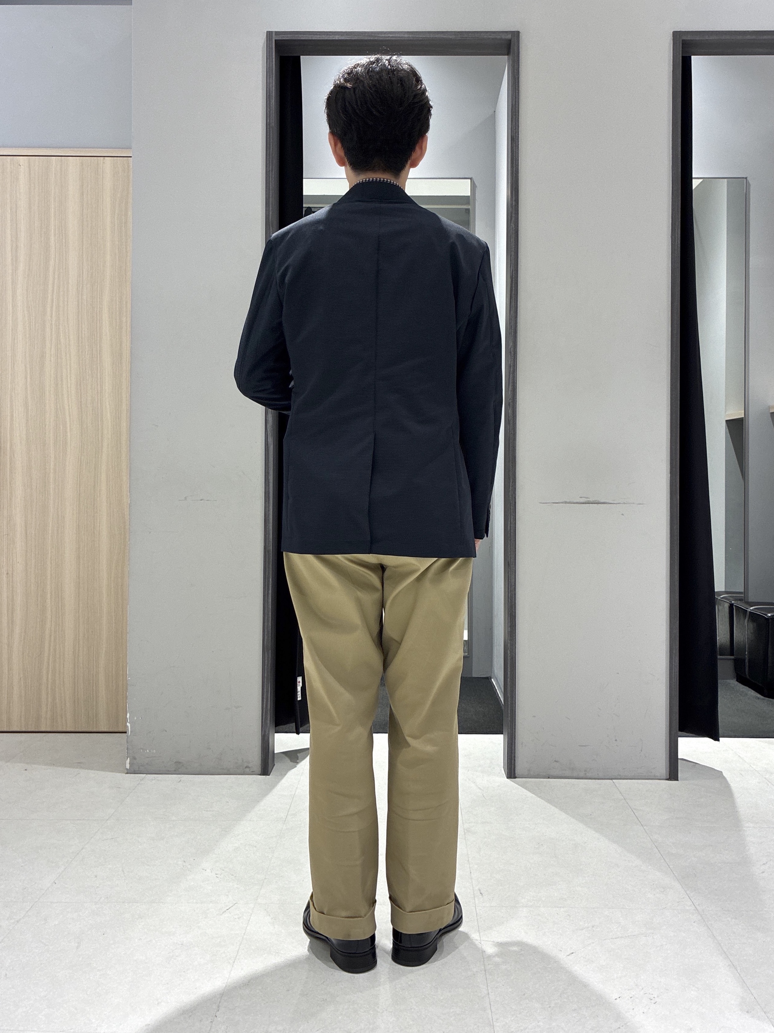 わいずみさんの「TAKEO KIKUCHI｜【抗菌防臭】COOL DOTS（R）ドビープリント ジャケット」を使ったコーディネート