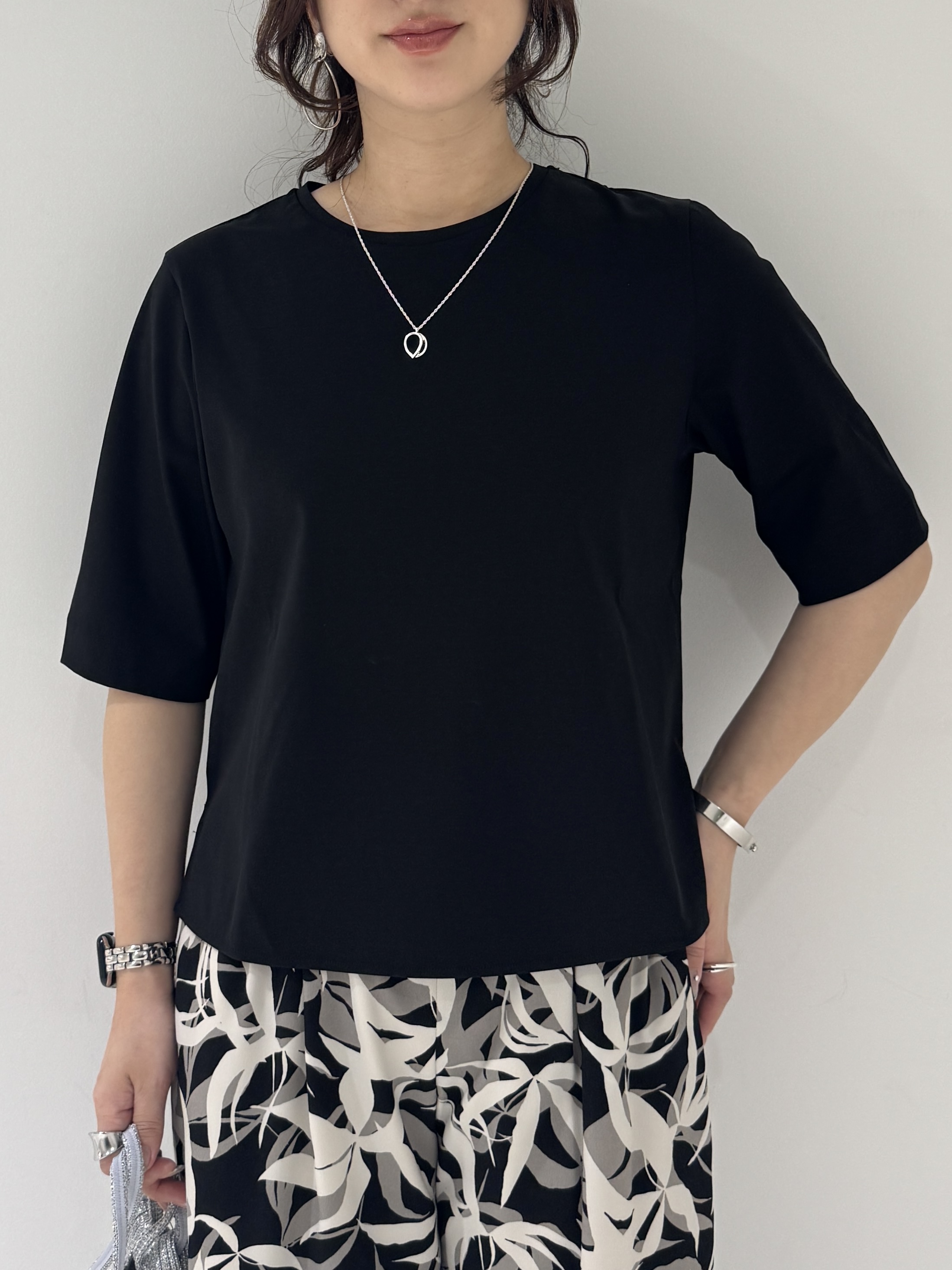そんさんの「INDIVI｜【接触冷感／2WAY】カシュクールリネンシャツ」を使ったコーディネート