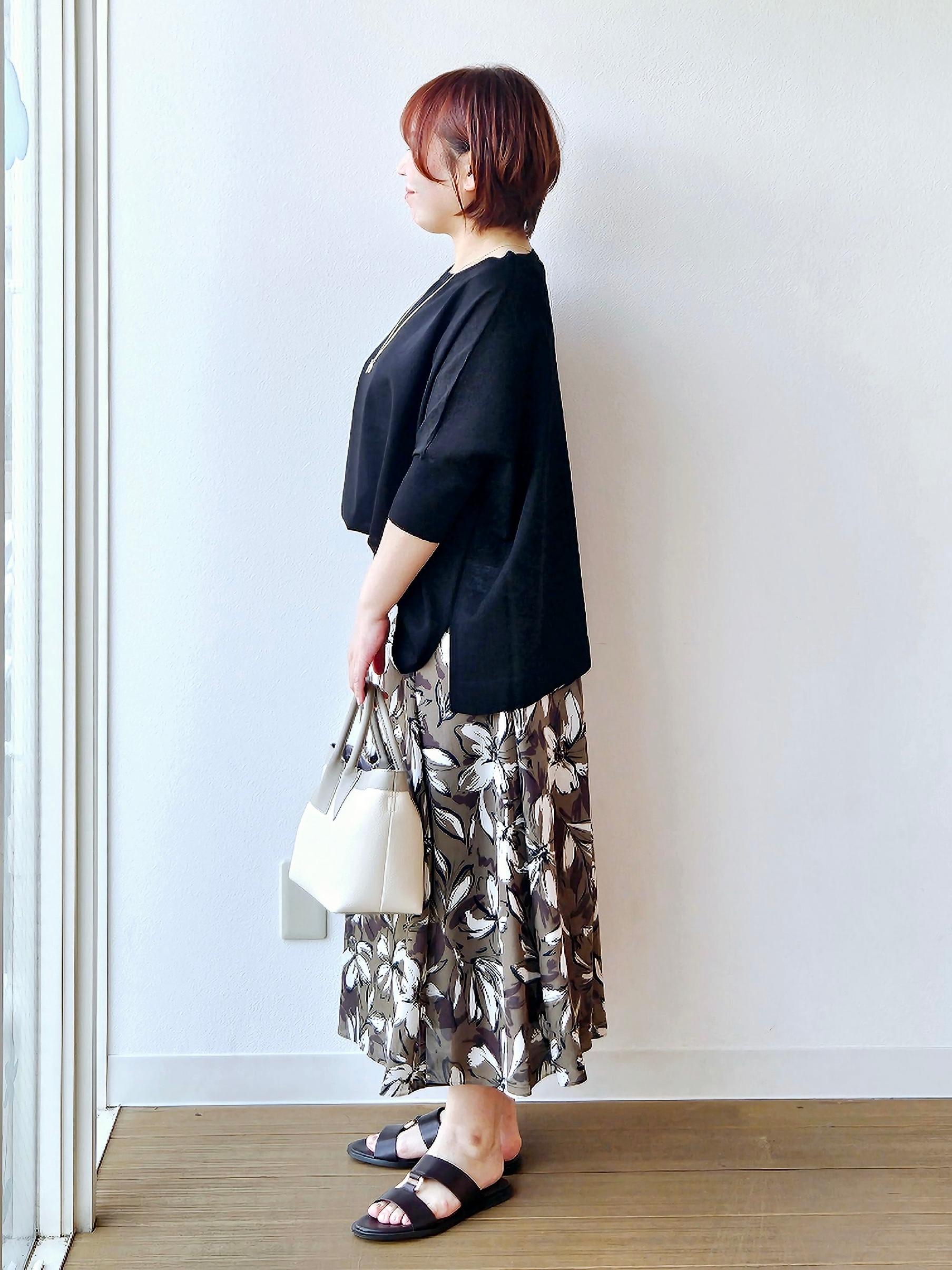 やじまさんの「UNTITLED｜【アンサンブル可/洗える】シアーレーヨンニット」を使ったコーディネート
