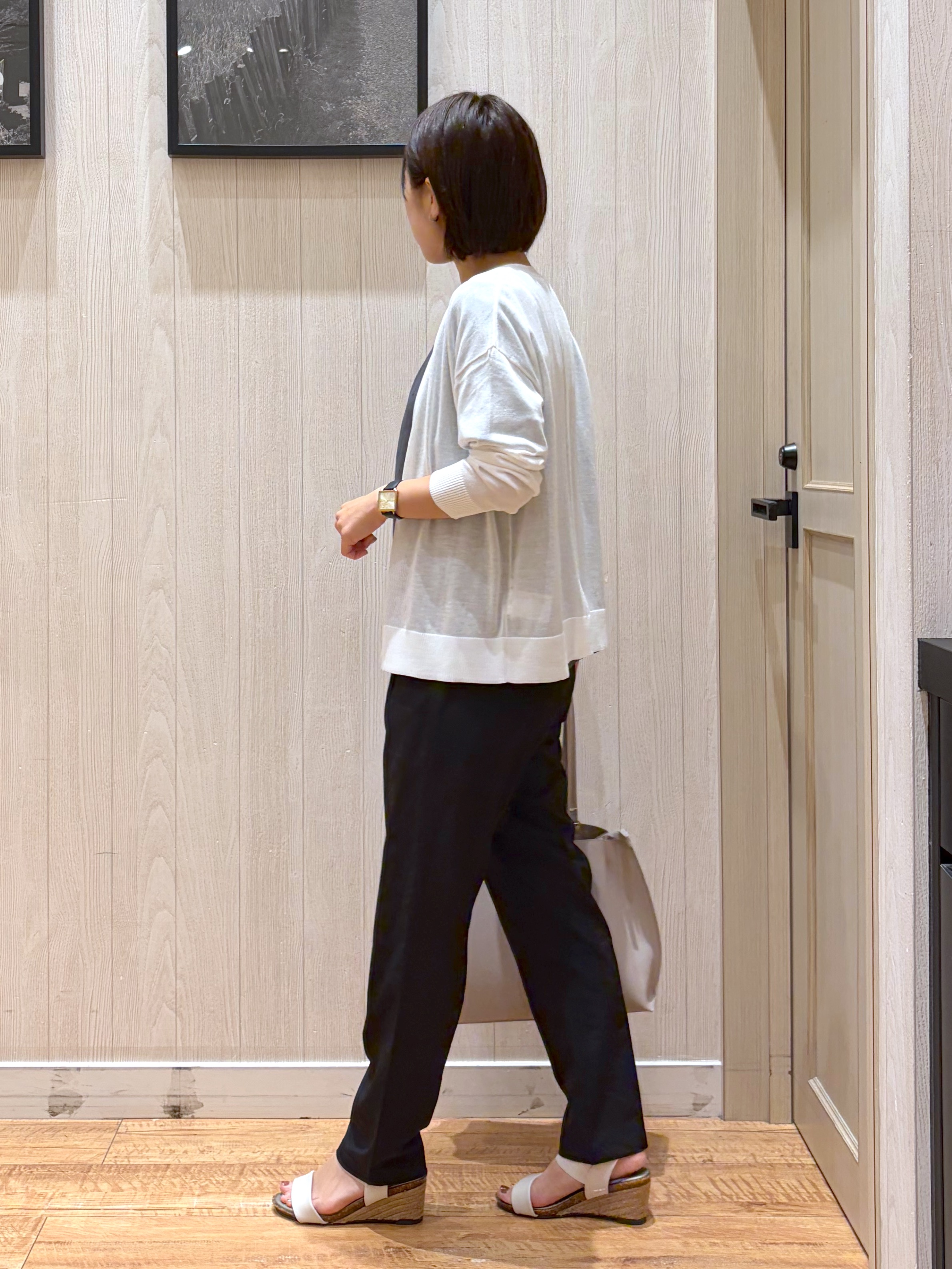 shirayuuuさんの「SHOO･LA･RUE｜【ひんやり/洗濯機可/S-LL】オンにもオフにも マルチに使えるボタンレスカーディガン」を使ったコーディネート