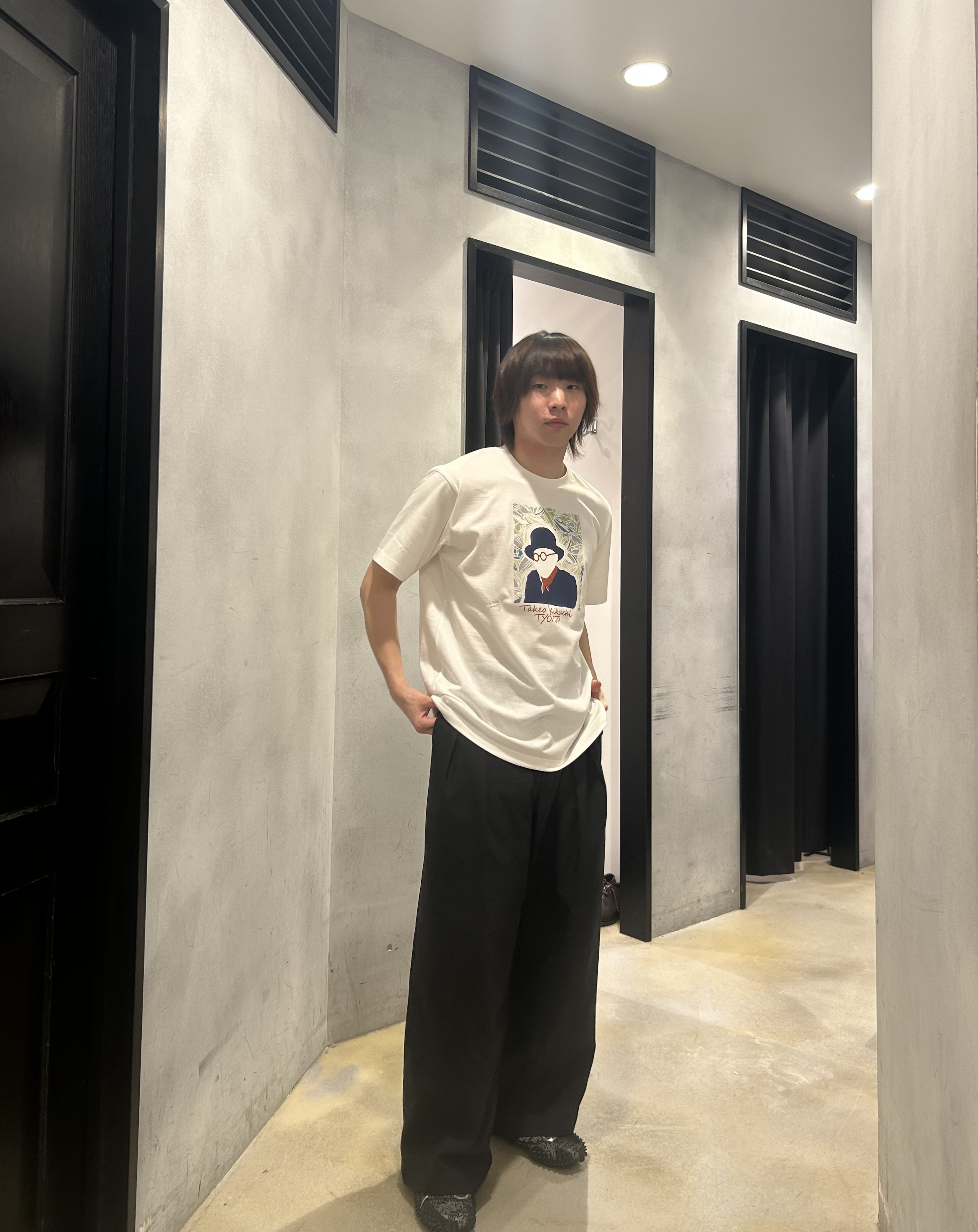 しげちゃんさんの「tk.TAKEO KIKUCHI｜ポートレートアートＴシャツ」を使ったコーディネート