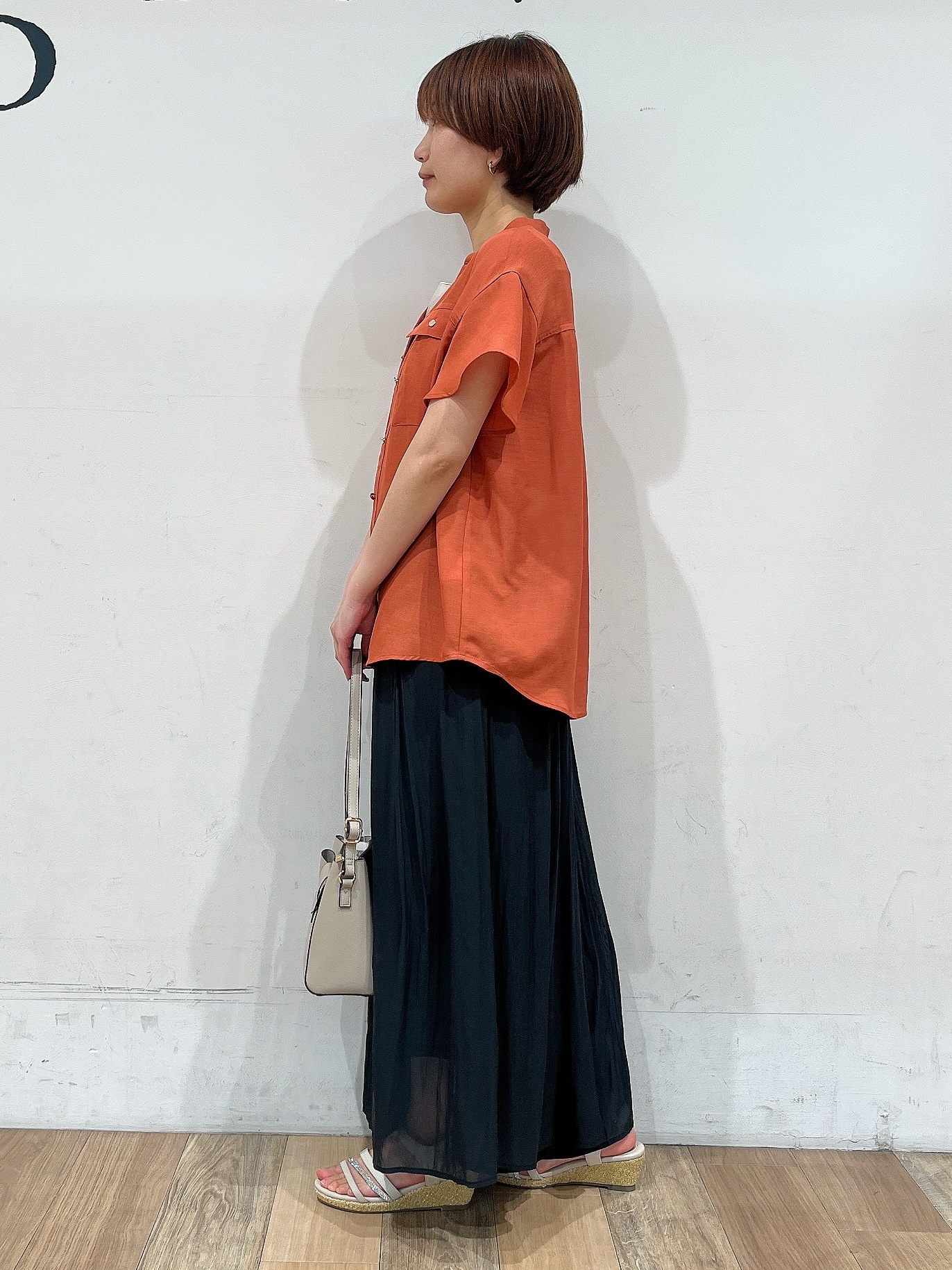 山さんさんの「grove｜【洗濯機OK・ひんやり/SETUP可】シワになりにくい、フレアスリーブブラウス」を使ったコーディネート