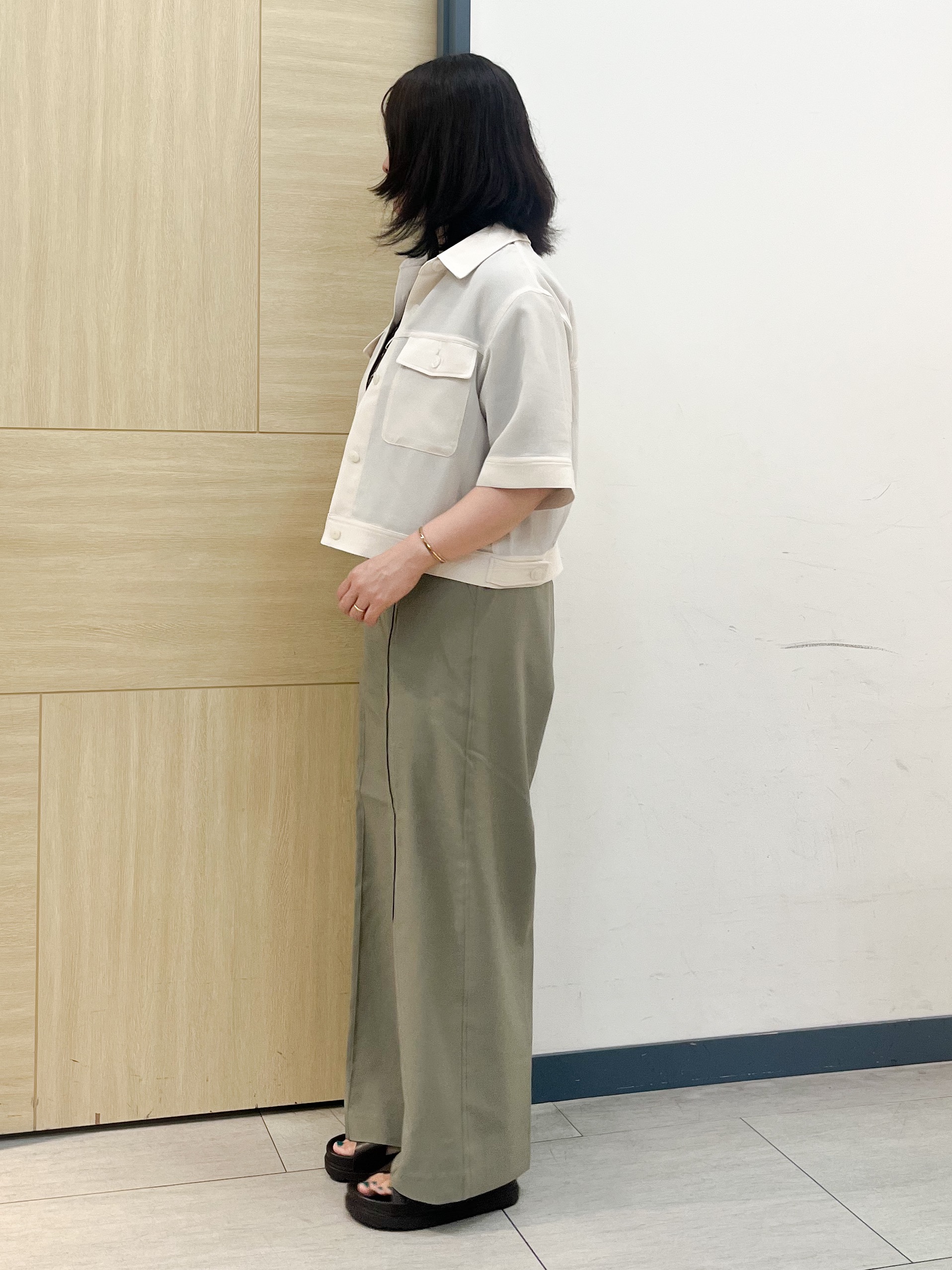 YOさんの「grove｜【吸水速乾・通気性・洗える】衿付きハーフジャケット」を使ったコーディネート