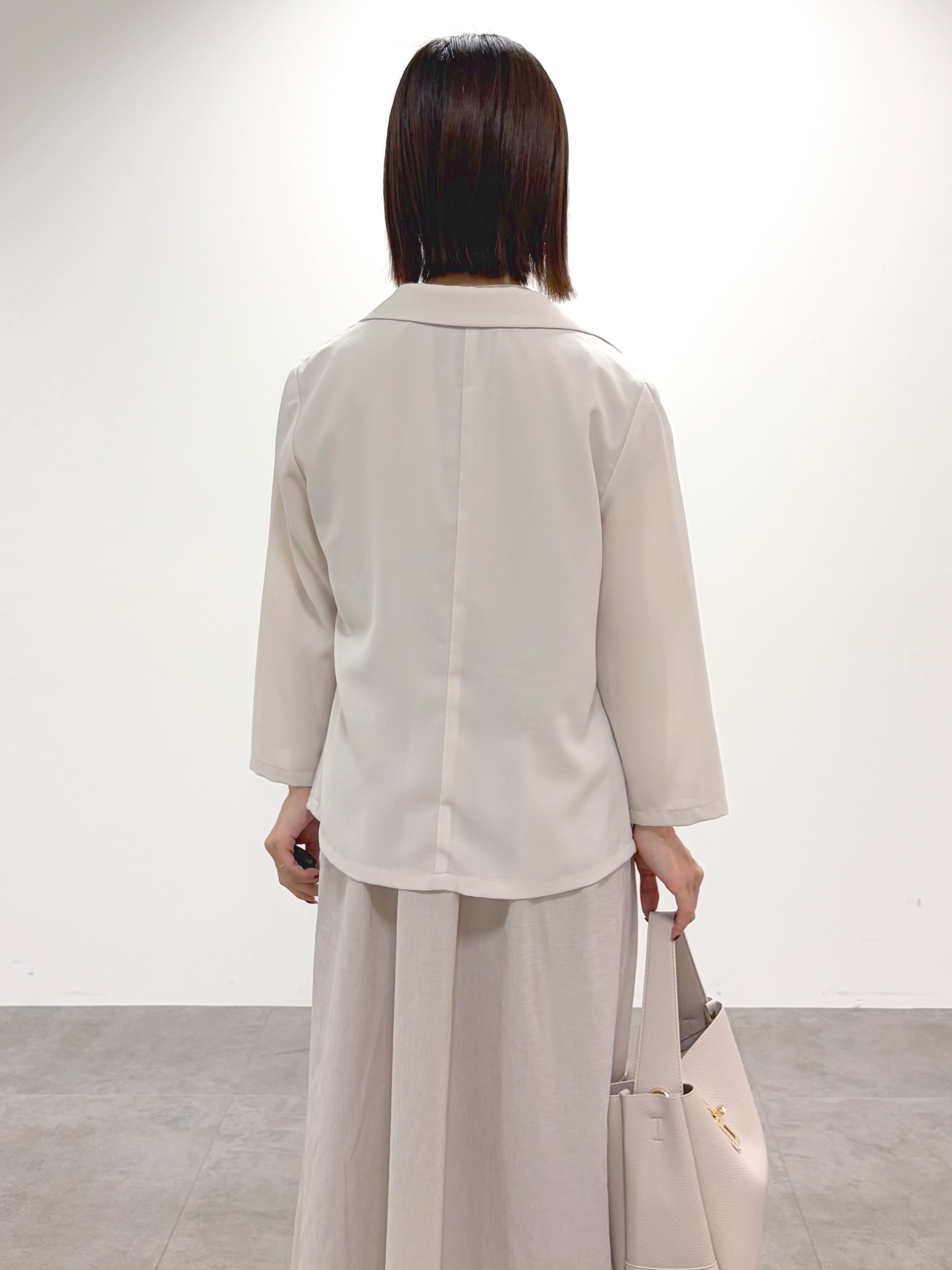 kozuさんの「index｜【接触冷感／防シワ】ひんやり7分袖テーラードジャケット《洗濯機OK》」を使ったコーディネート