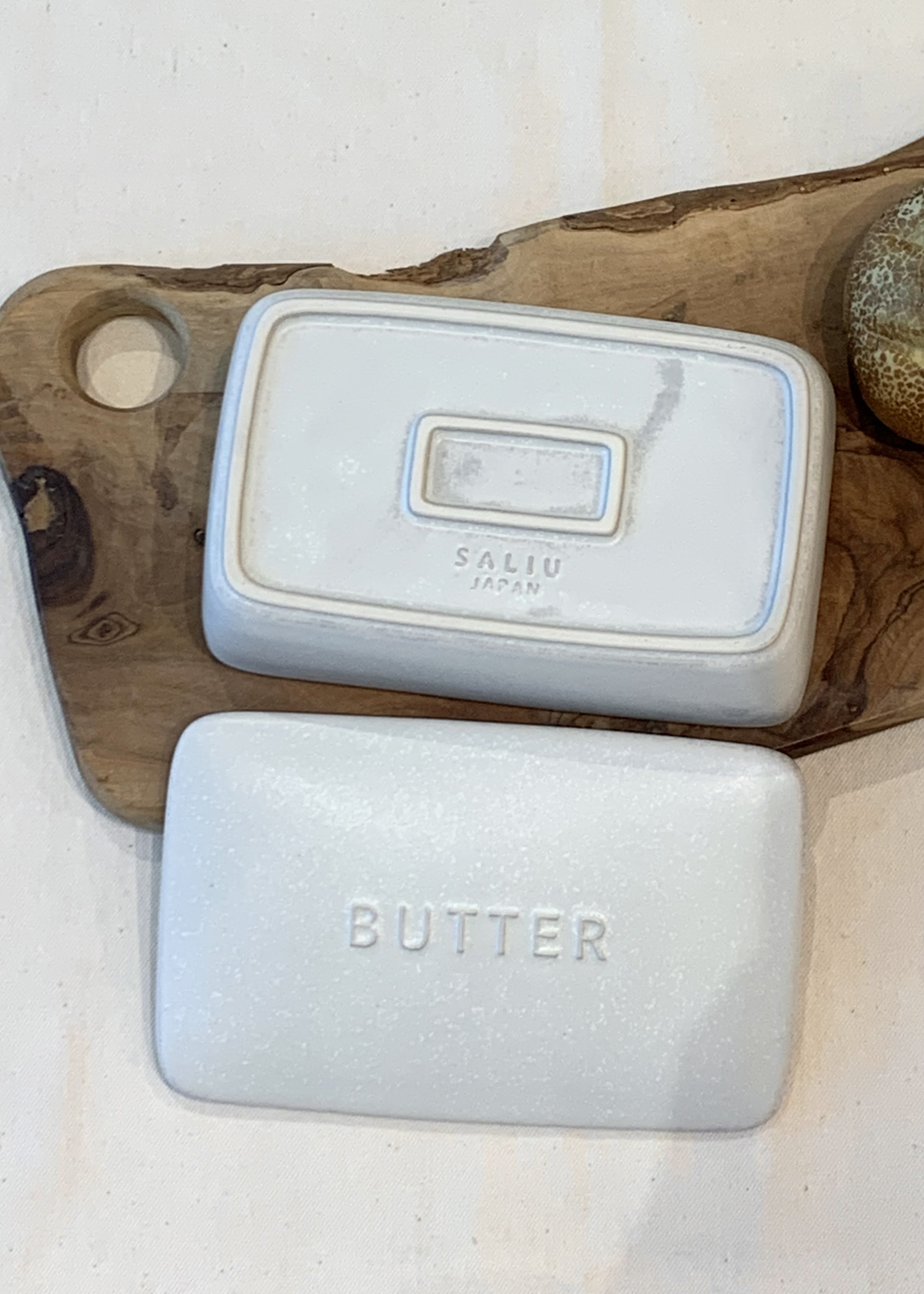 mikachoさんの「212 KITCHEN STORE｜KITCHEN バターケース 白 ＜SALIU サリュウ＞」を使ったコーディネート