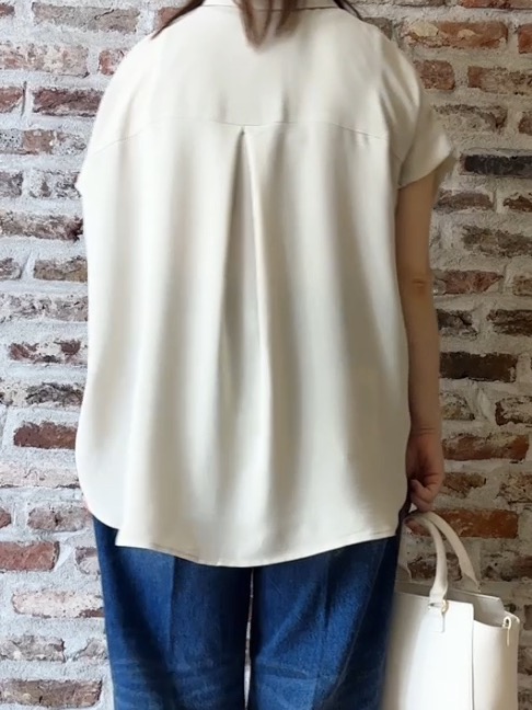 tokiさんの「THE SHOP TK｜【ひんやり/防しわ/UV/吸水速乾】襟付き フレンチスリーブシャツ」を使ったコーディネート