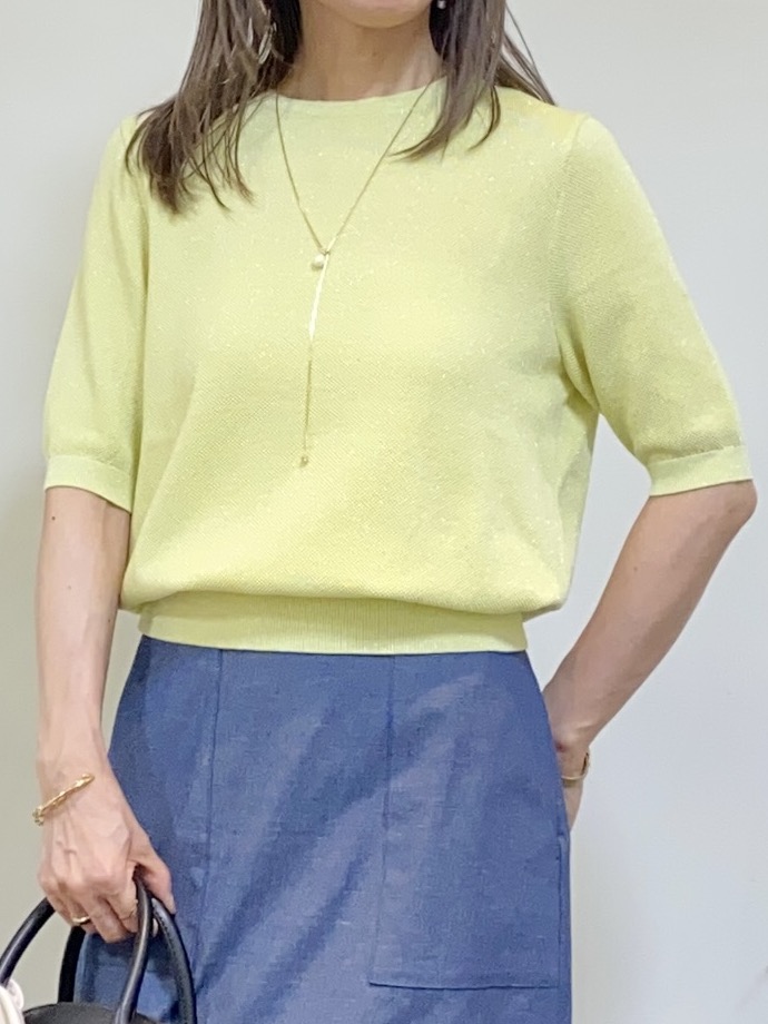 tomoさんの「UNTITLED｜【アンサンブル可】ラメ混クルーネックカーディガン」を使ったコーディネート