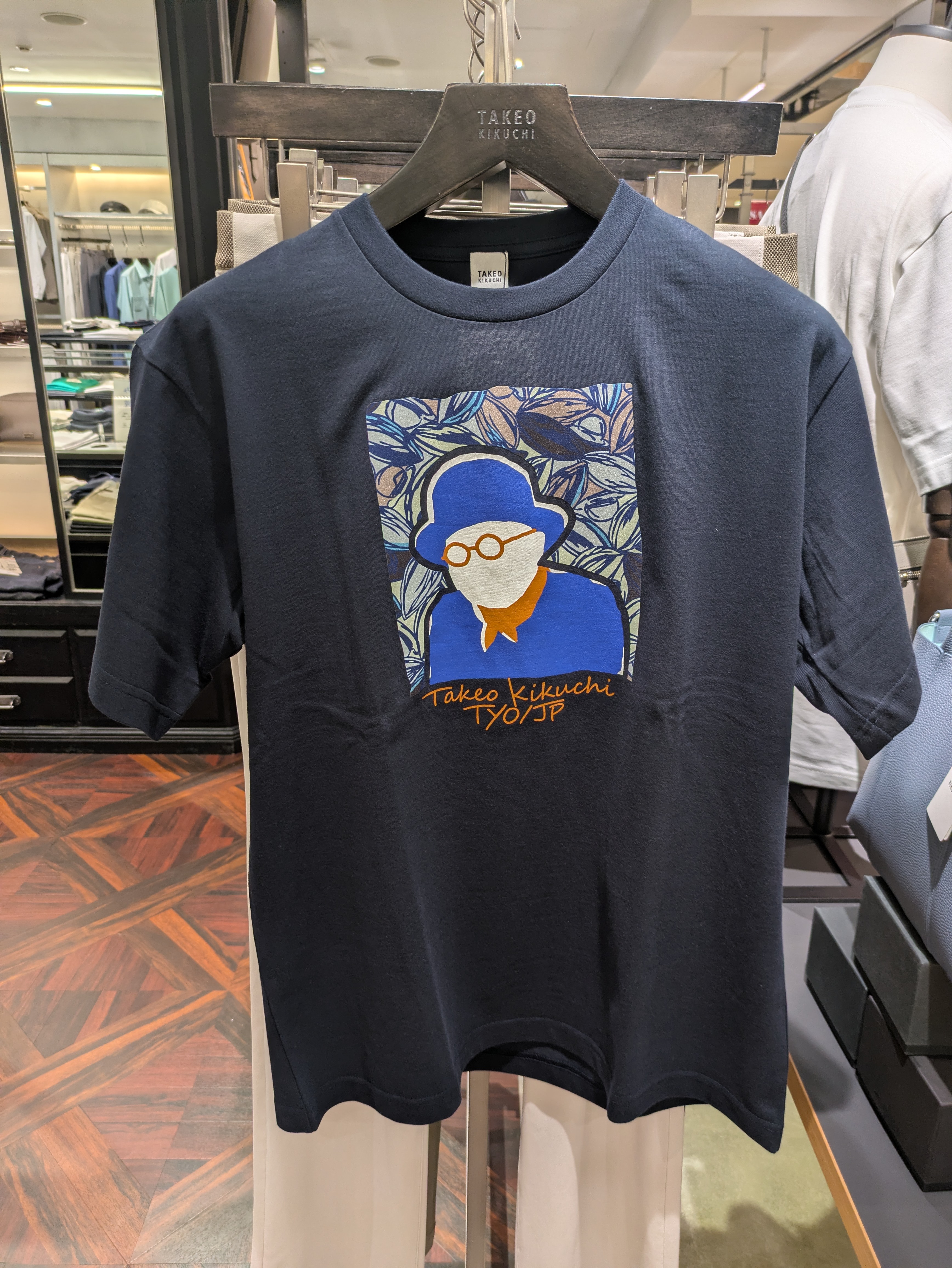 じゅんさんの「TAKEO KIKUCHI｜ポートレートアートＴシャツ」を使ったコーディネート