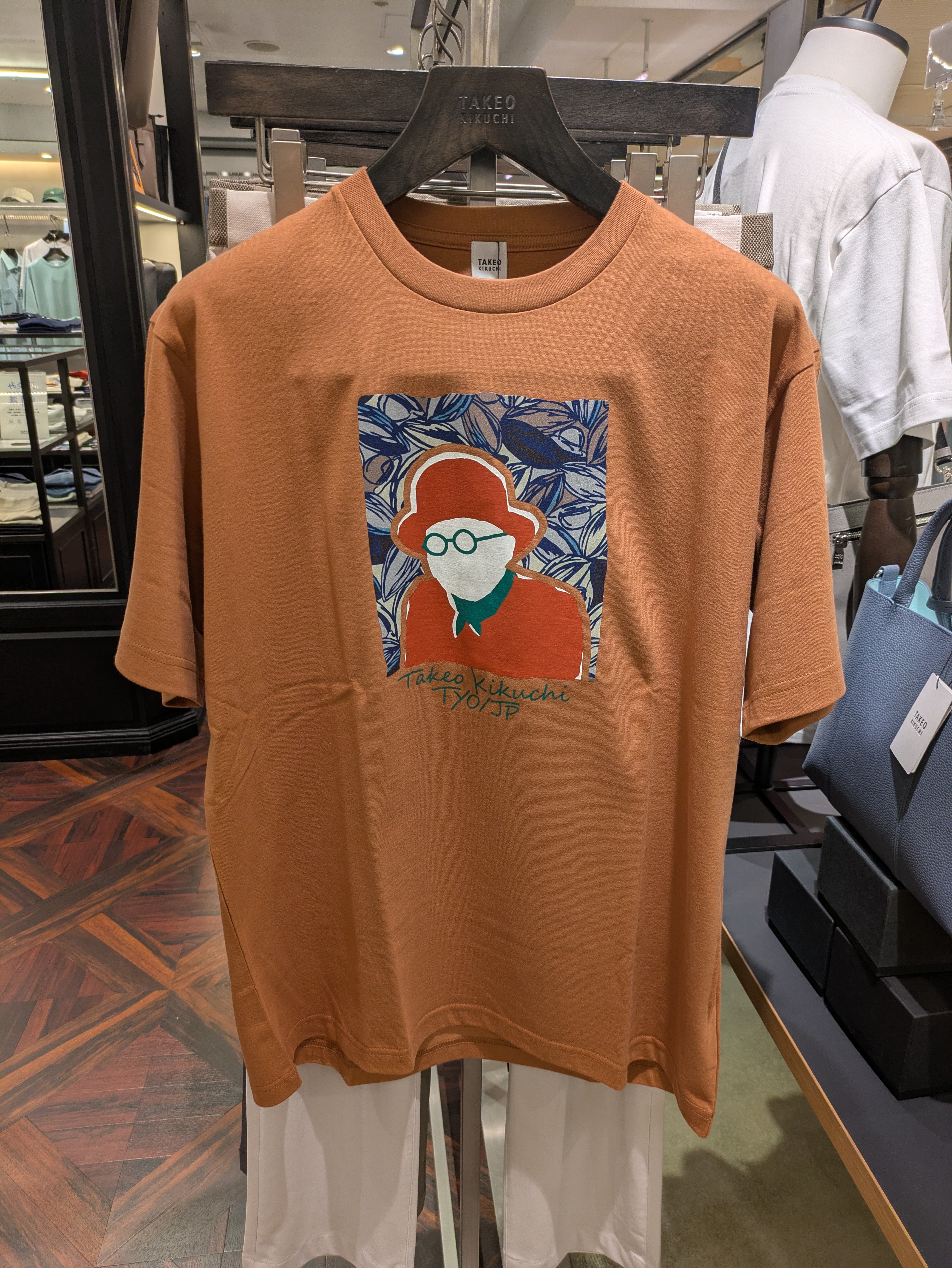 じゅんさんの「TAKEO KIKUCHI｜ポートレートアートＴシャツ」を使ったコーディネート