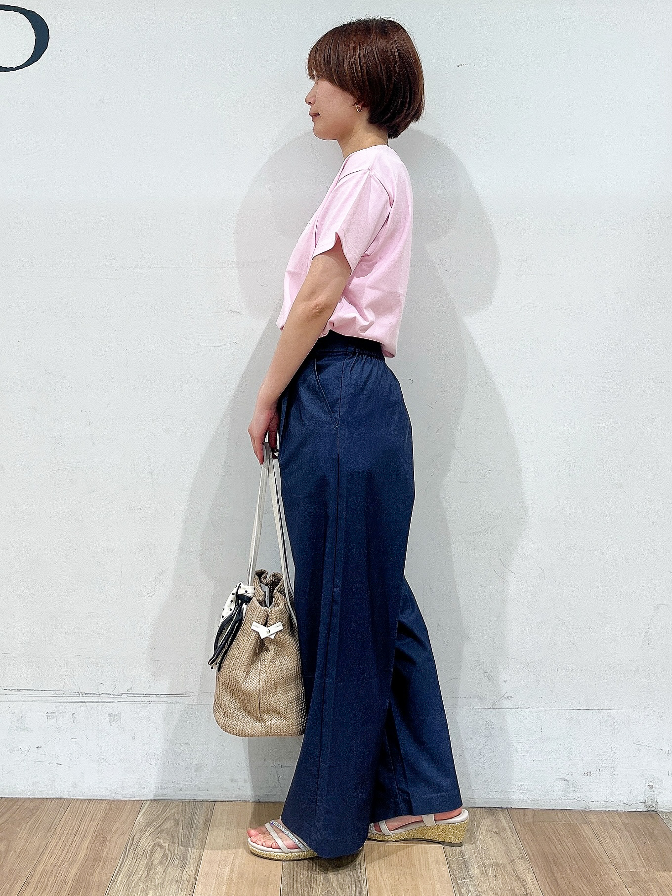 山さんさんの「grove｜【遮熱／吸水速乾／接触冷感／UVカット】ベーシックロゴTシャツ」を使ったコーディネート