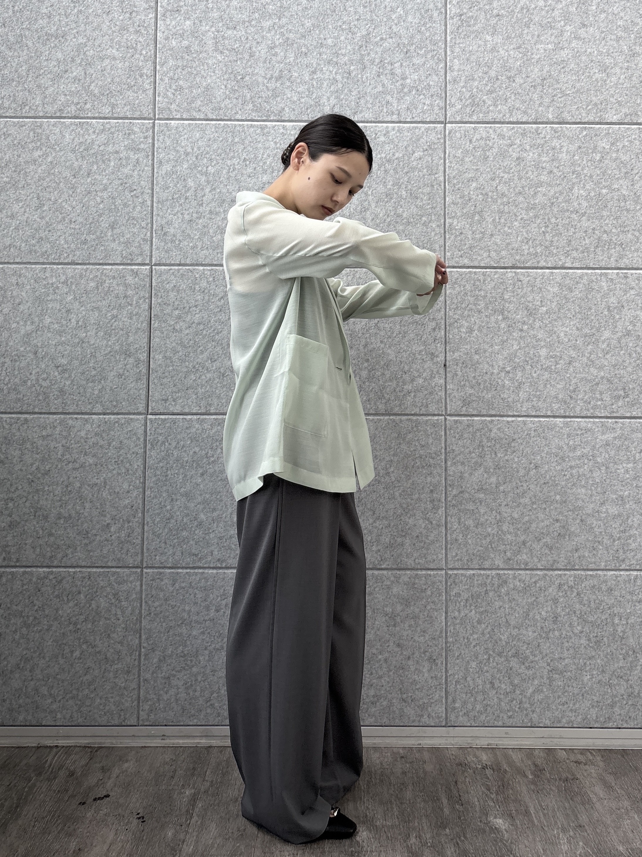 ayanoさんの「INDIVI｜シアーシャツジャケット【接触冷感】」を使ったコーディネート