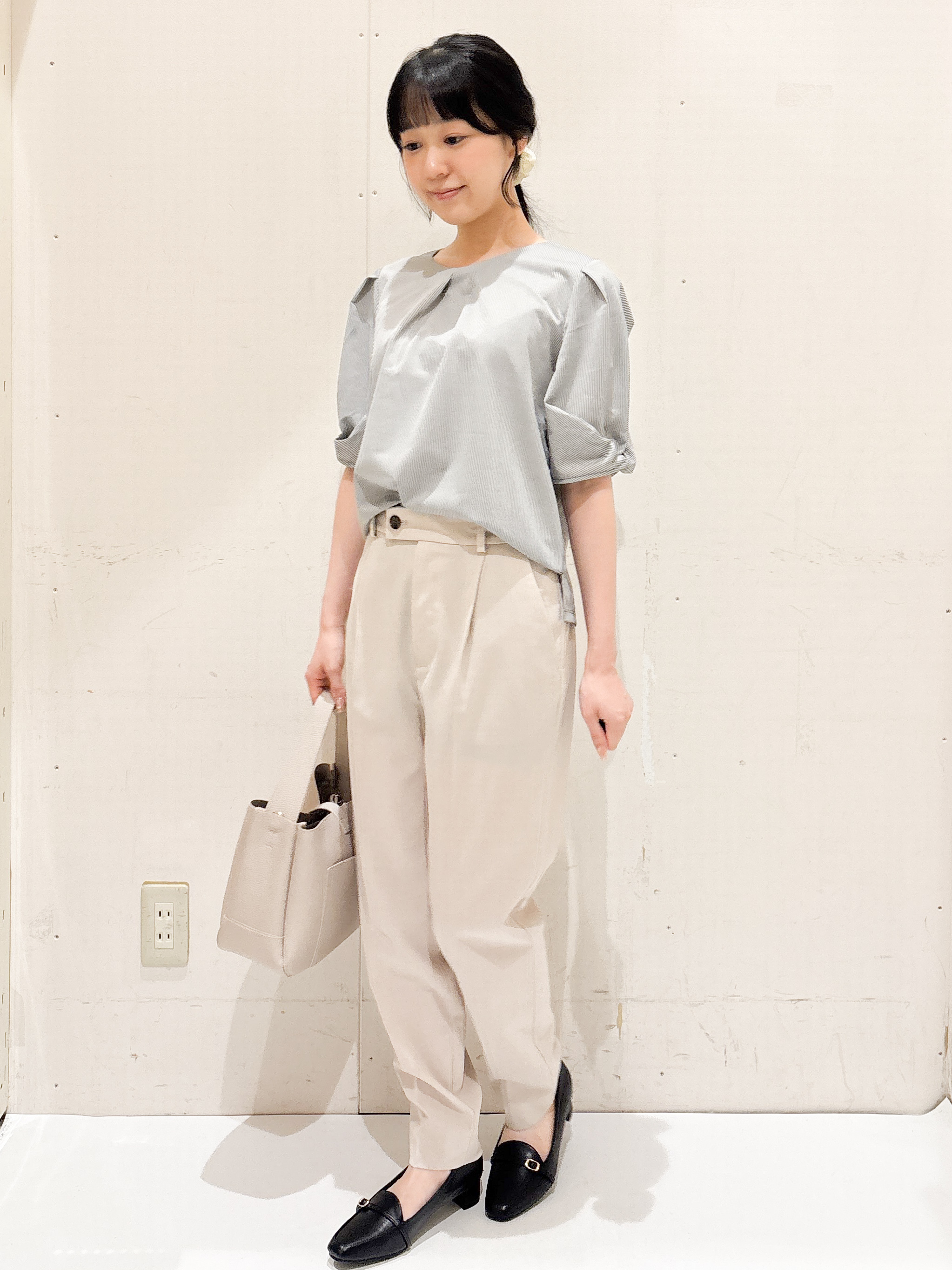 Hinaさんの「OPAQUE.CLIP｜【吸水速乾】ストライプ調デザインスリーブトップス《洗濯機OK》」を使ったコーディネート