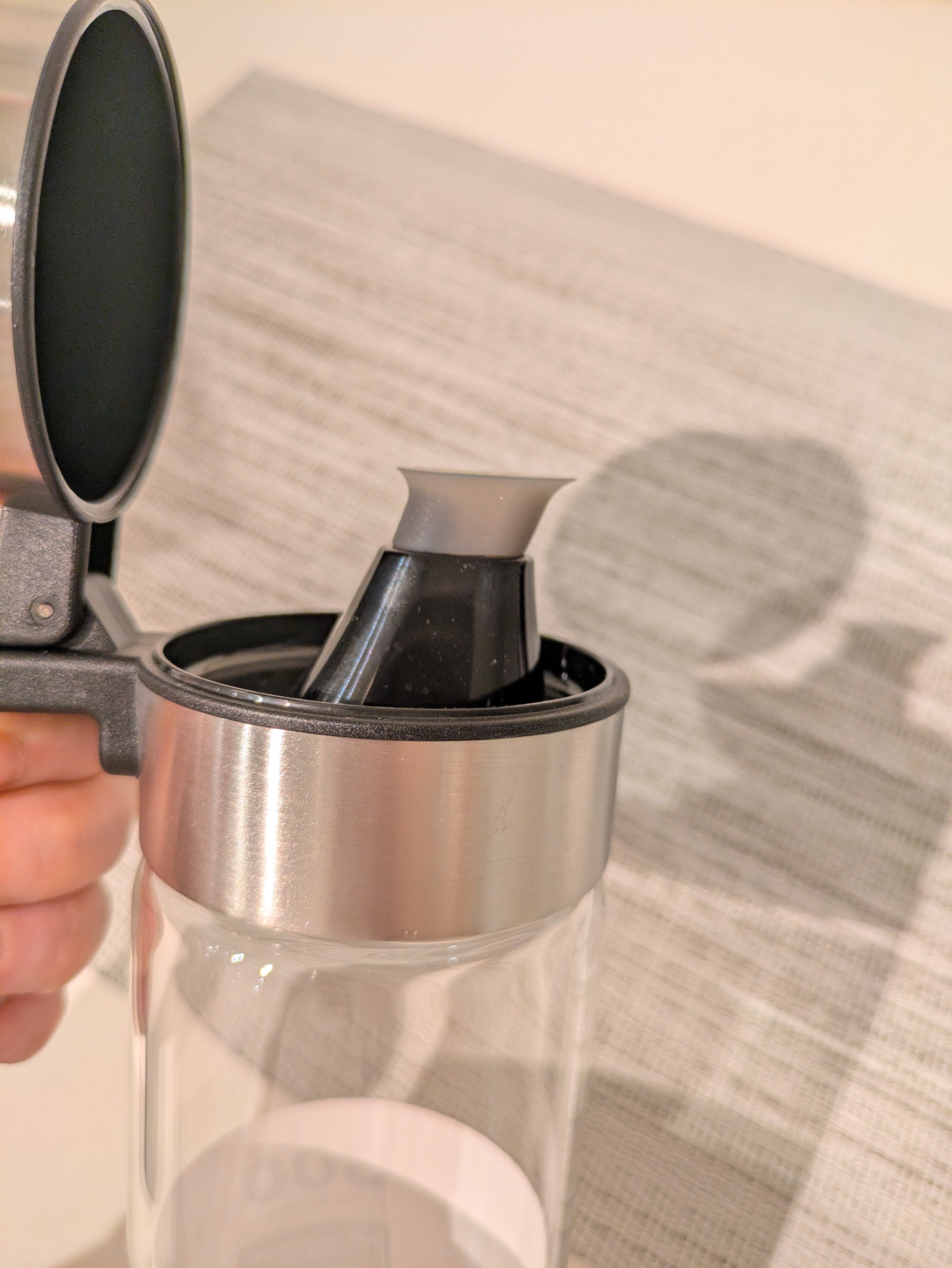 つきさんの「212 KITCHEN STORE｜耐熱ガラス密閉オイルボトル M ＜atomico  アトミコ＞」を使ったコーディネート