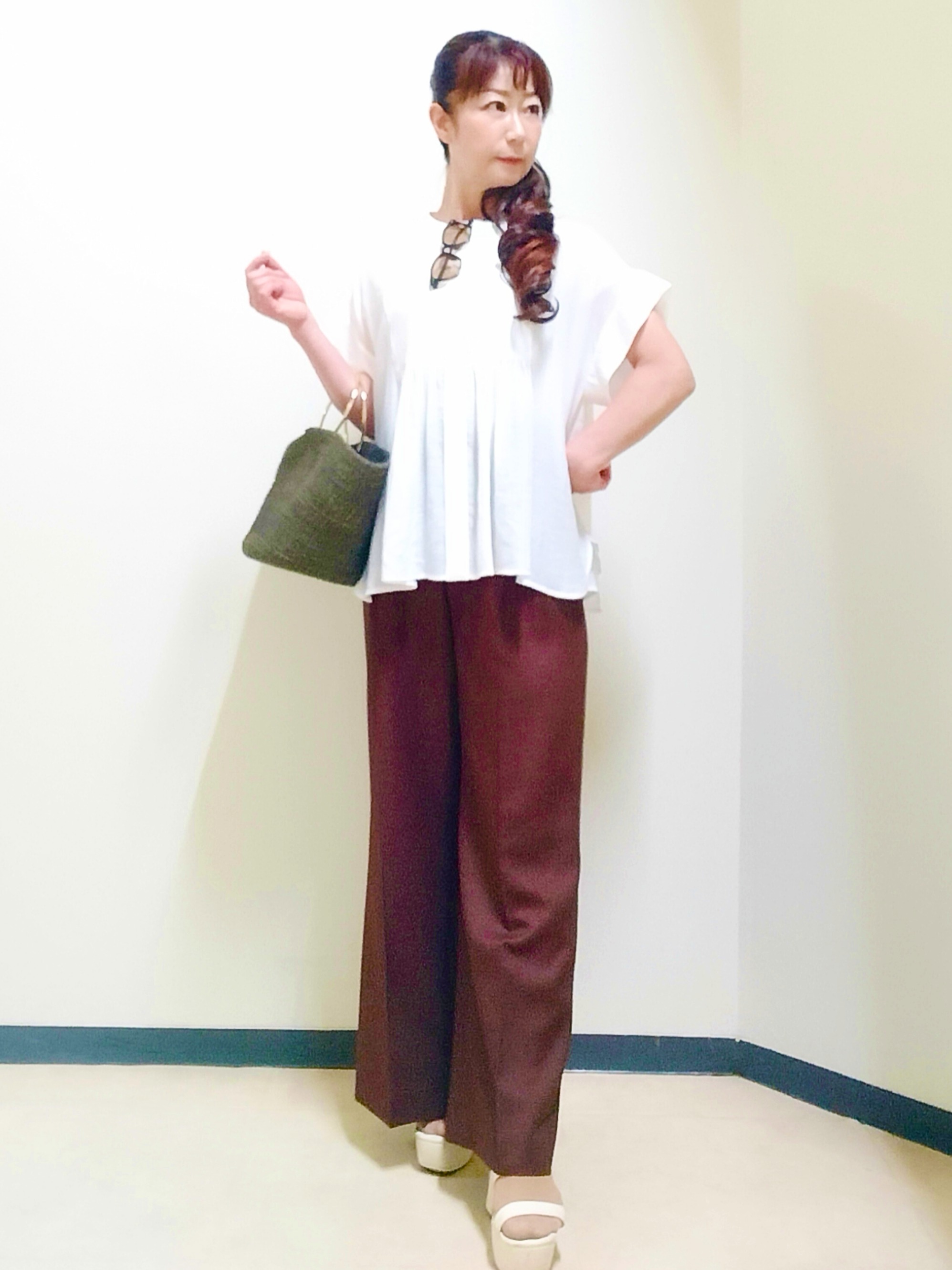 花さんの「Reflect｜ドビーストライプドルマンスリーブブラウス」を使ったコーディネート