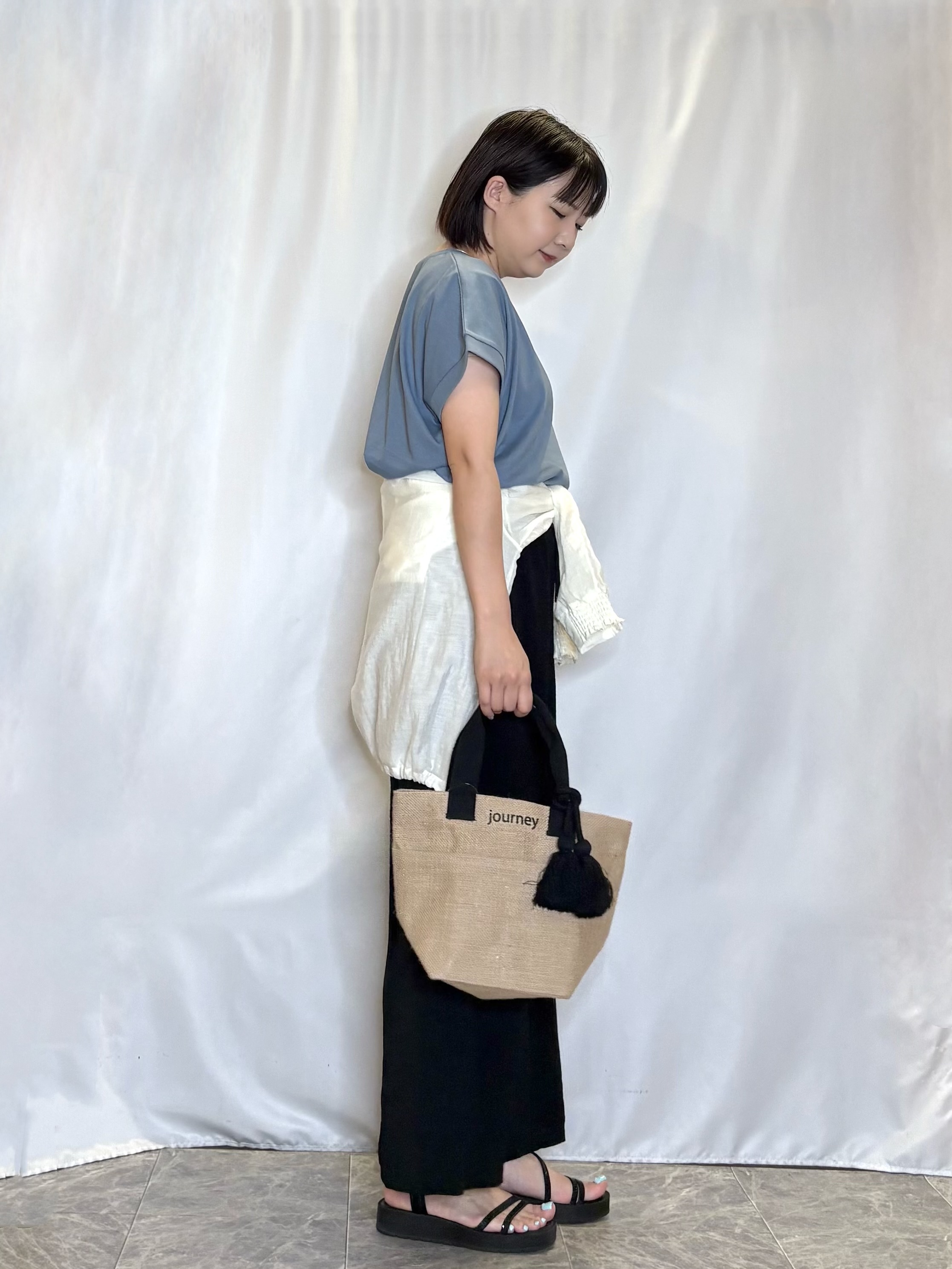 ネリさんの「SHOO･LA･RUE｜【S-LL/洗濯機可】1枚持っておくと安心 程よい透け感のシアーリブブルゾン」を使ったコーディネート