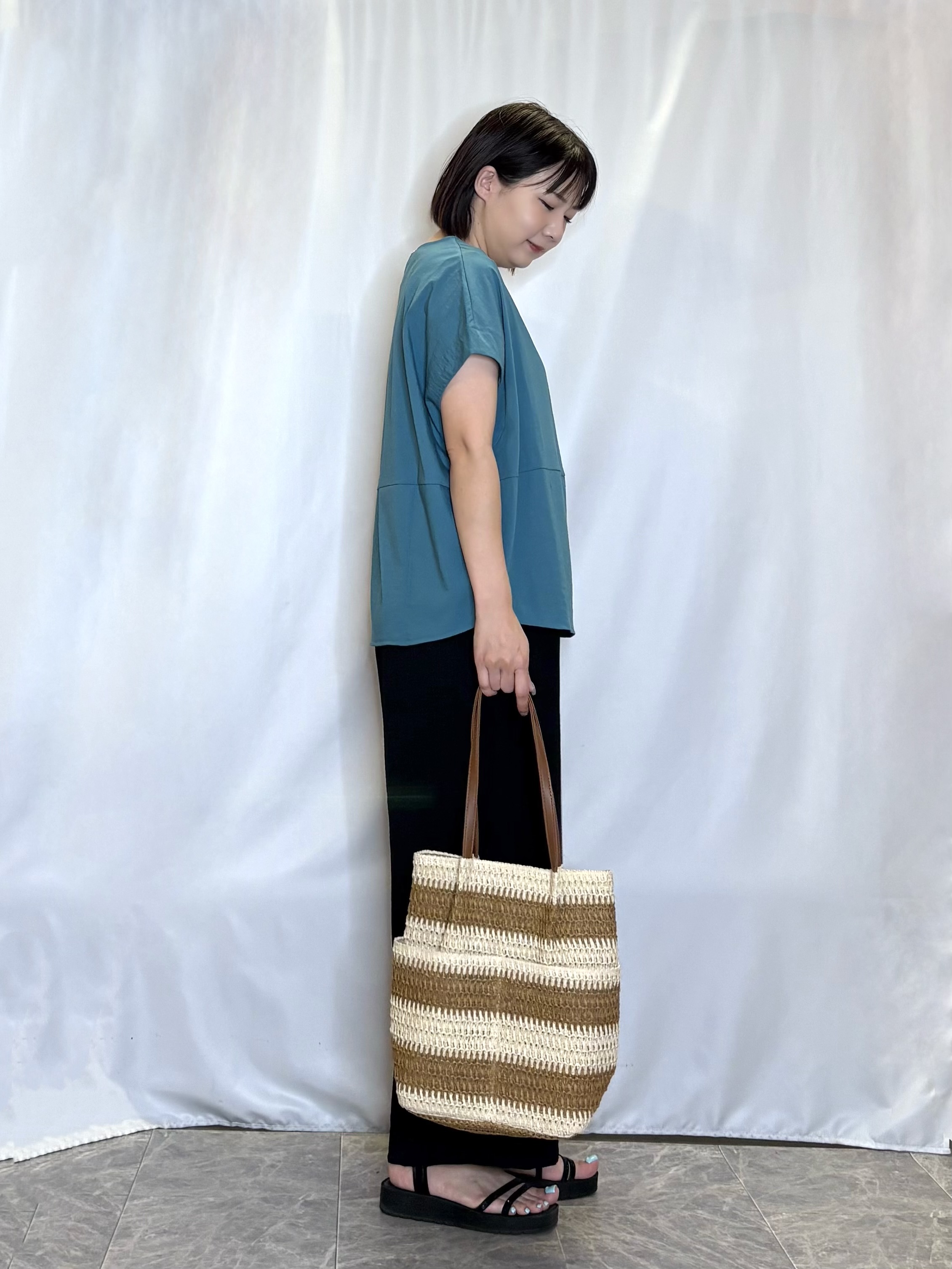 ネリさんの「SHOO･LA･RUE｜【洗濯機可/セットアップ可】軽凛(かろりん) ひんやり切替コクーントップス」を使ったコーディネート