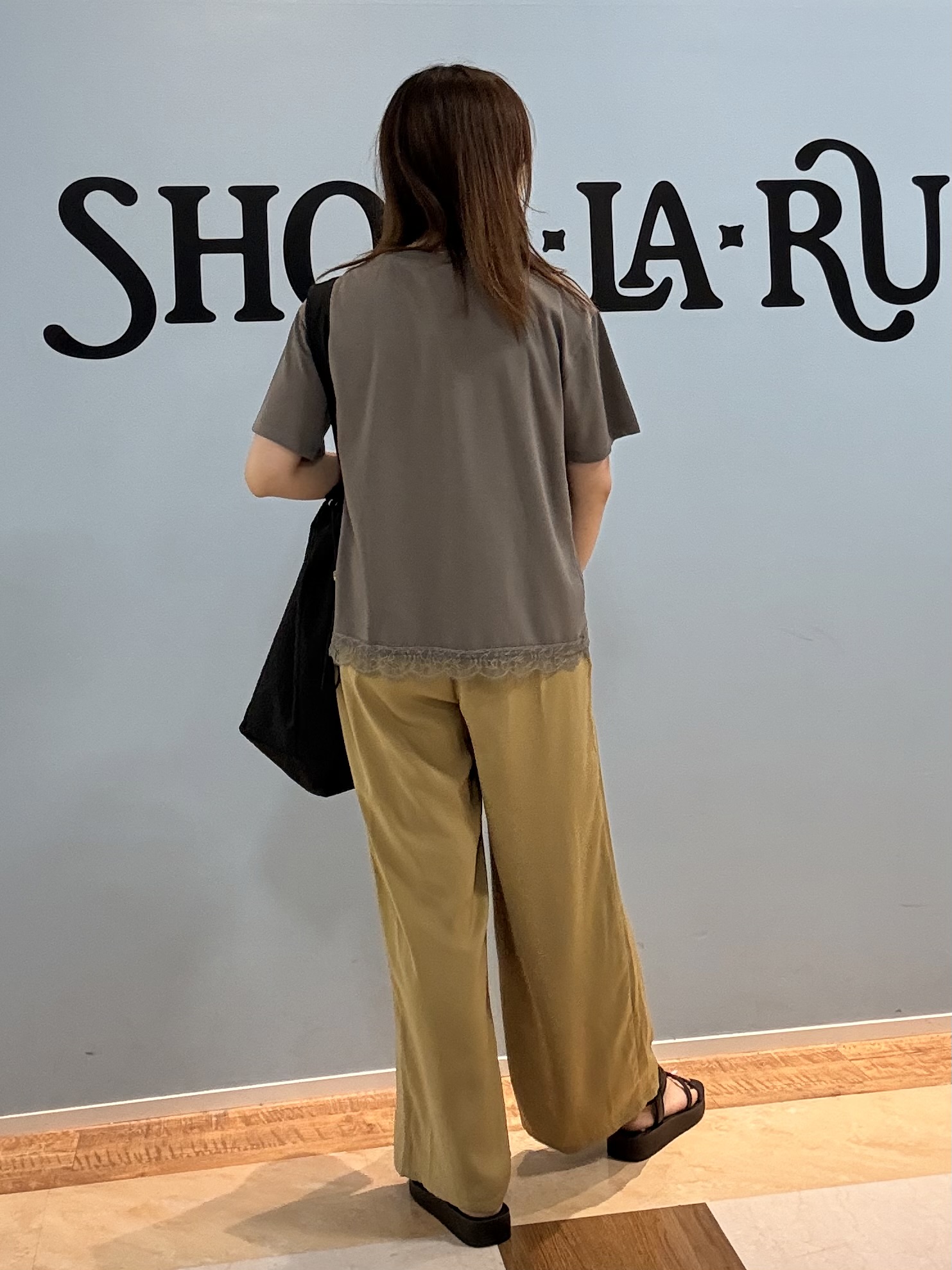 Naaatsuさんの「SHOO･LA･RUE｜【洗濯機可/S-LL】すっきり楽ちん とろみイージーワイドパンツ」を使ったコーディネート