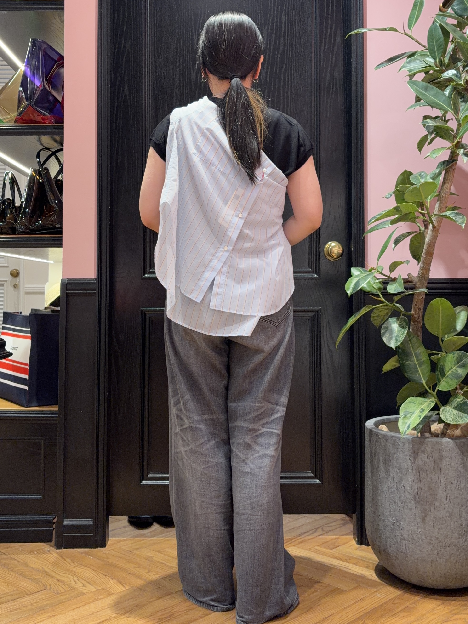 SAKAIさんの「DRESSTERIOR｜【ウォッシャブル】コットンシルクフレンチスリーブニット」を使ったコーディネート