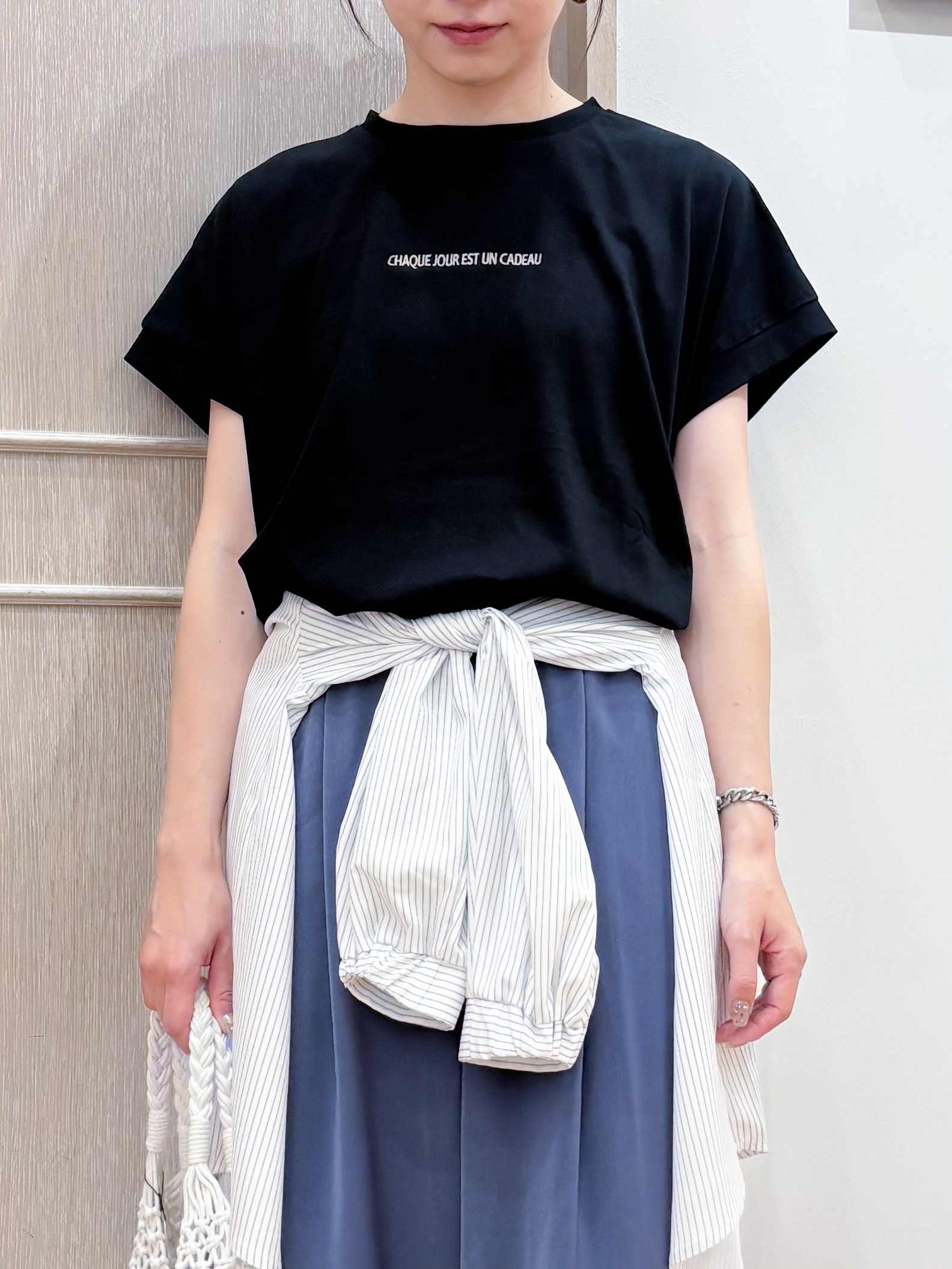 なみさんの「SHOO･LA･RUE｜【ひんやり/UV/吸水速乾/洗濯後しわになりにくい】ラッシュガードにもなる ストライプシャツ」を使ったコーディネート