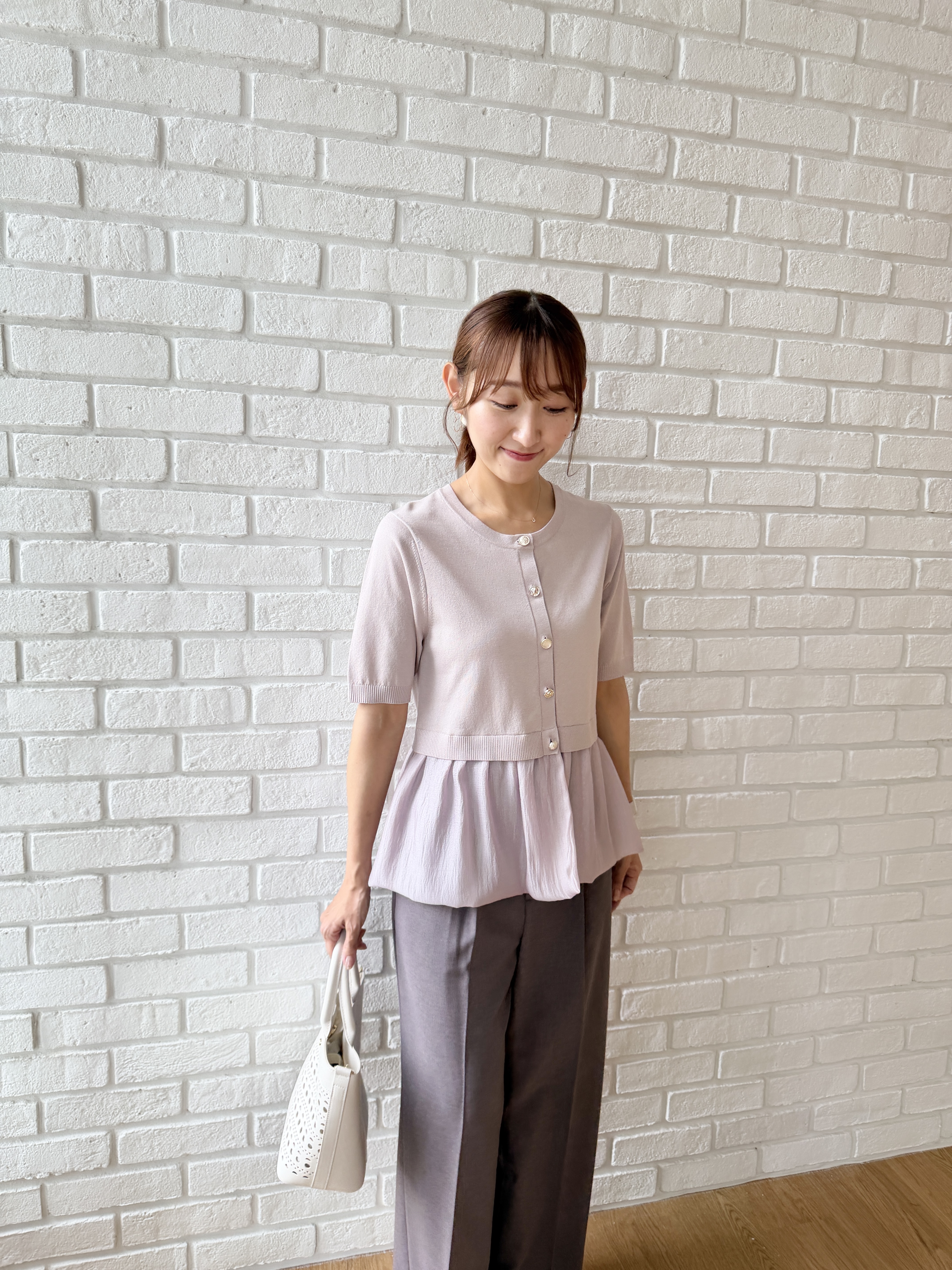 みぃさんの「index｜【2WAY】パンチングデザインミドルトートバッグ」を使ったコーディネート